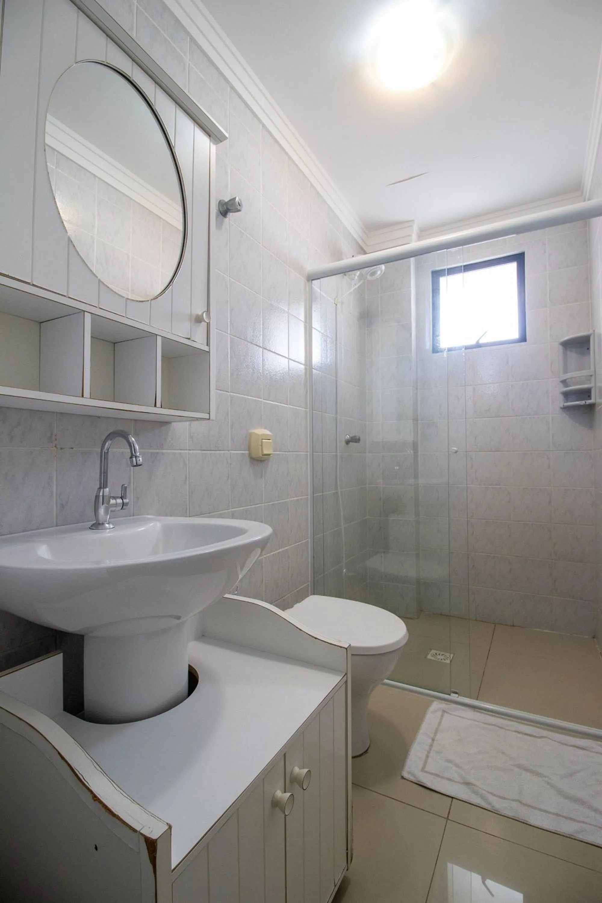 Toilet in FNR133 - Linda Vista, Churrasqueira, TV Smart