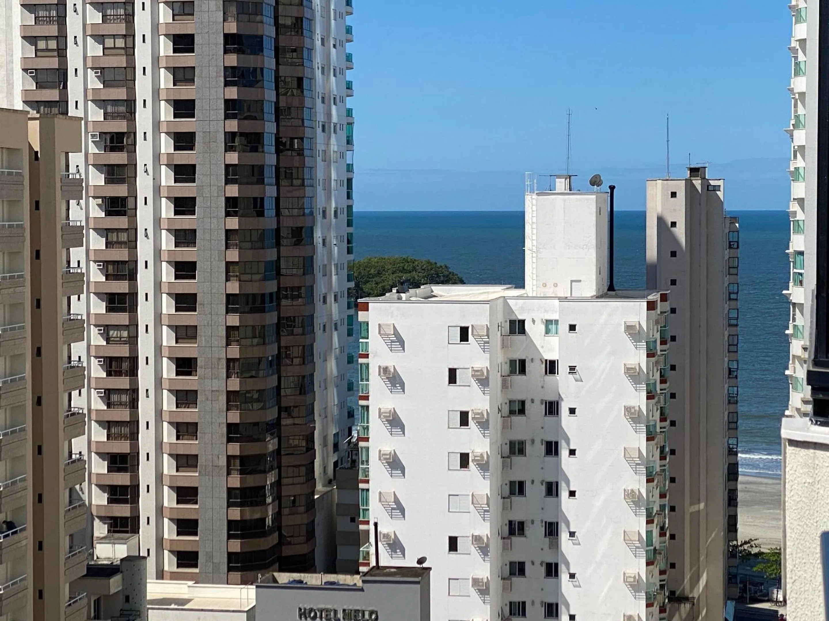 Sea view in FNR133 - Linda Vista, Churrasqueira, TV Smart