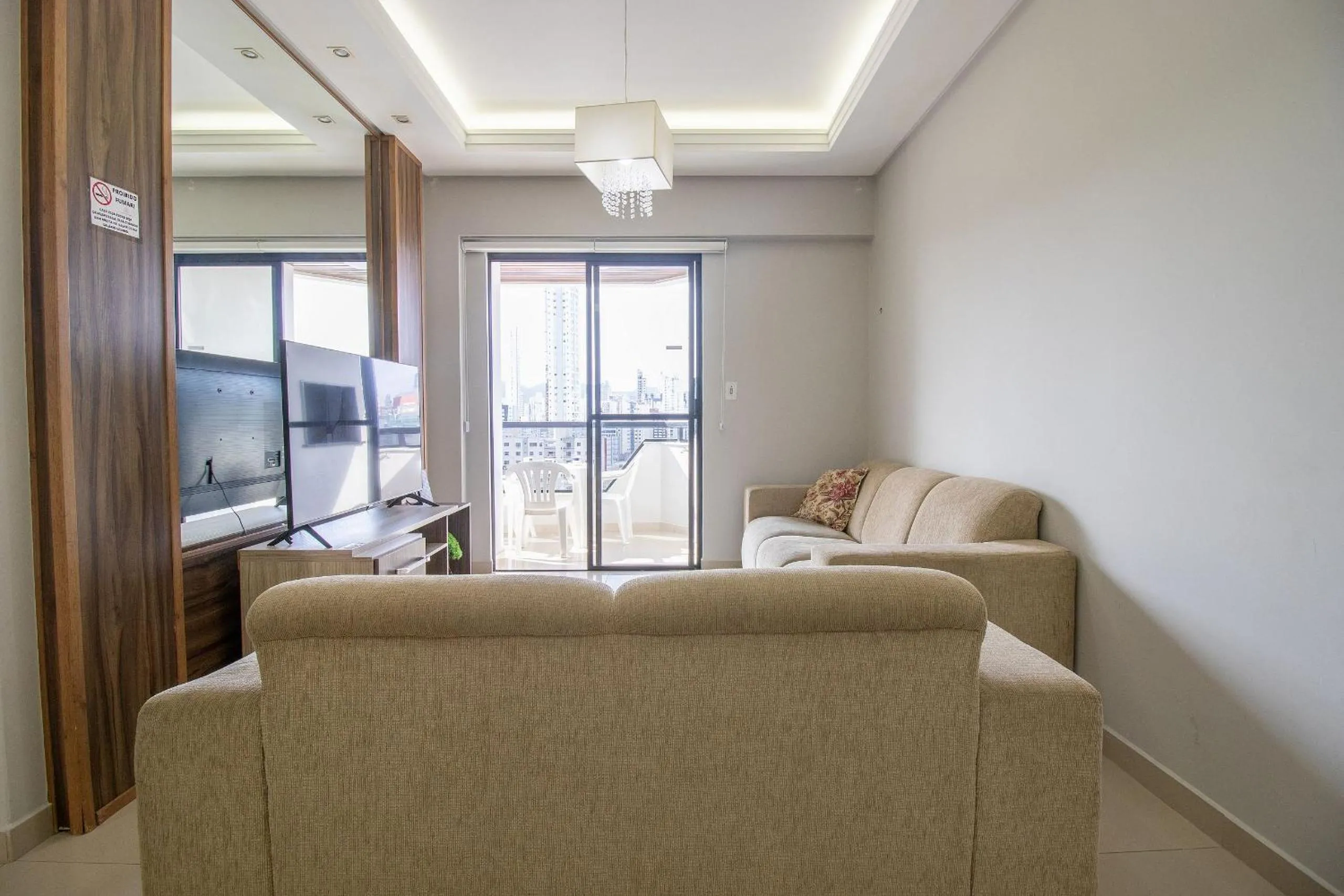Living room in FNR133 - Linda Vista, Churrasqueira, TV Smart