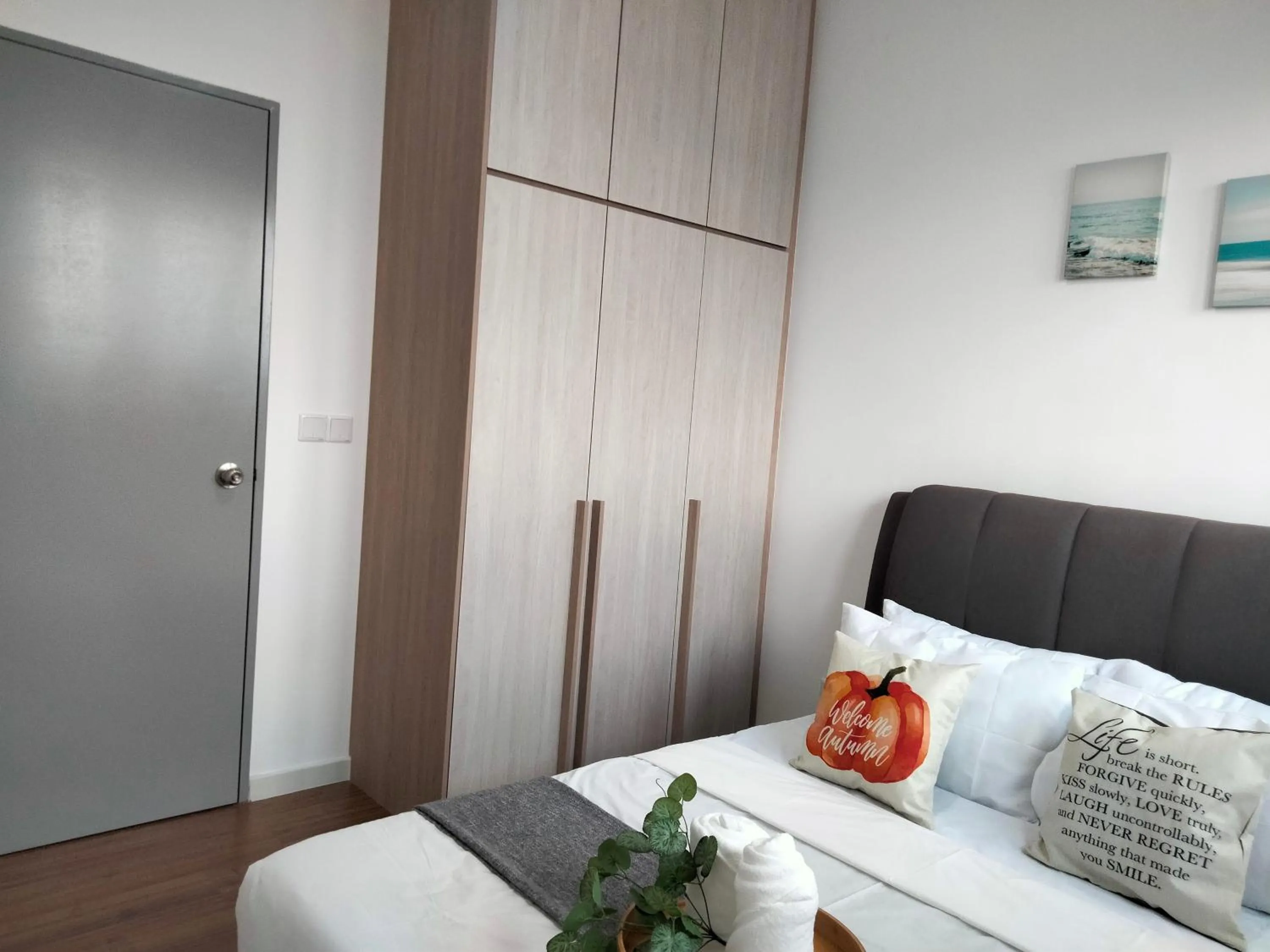 Bed in Continew Residence by HomeBrickz