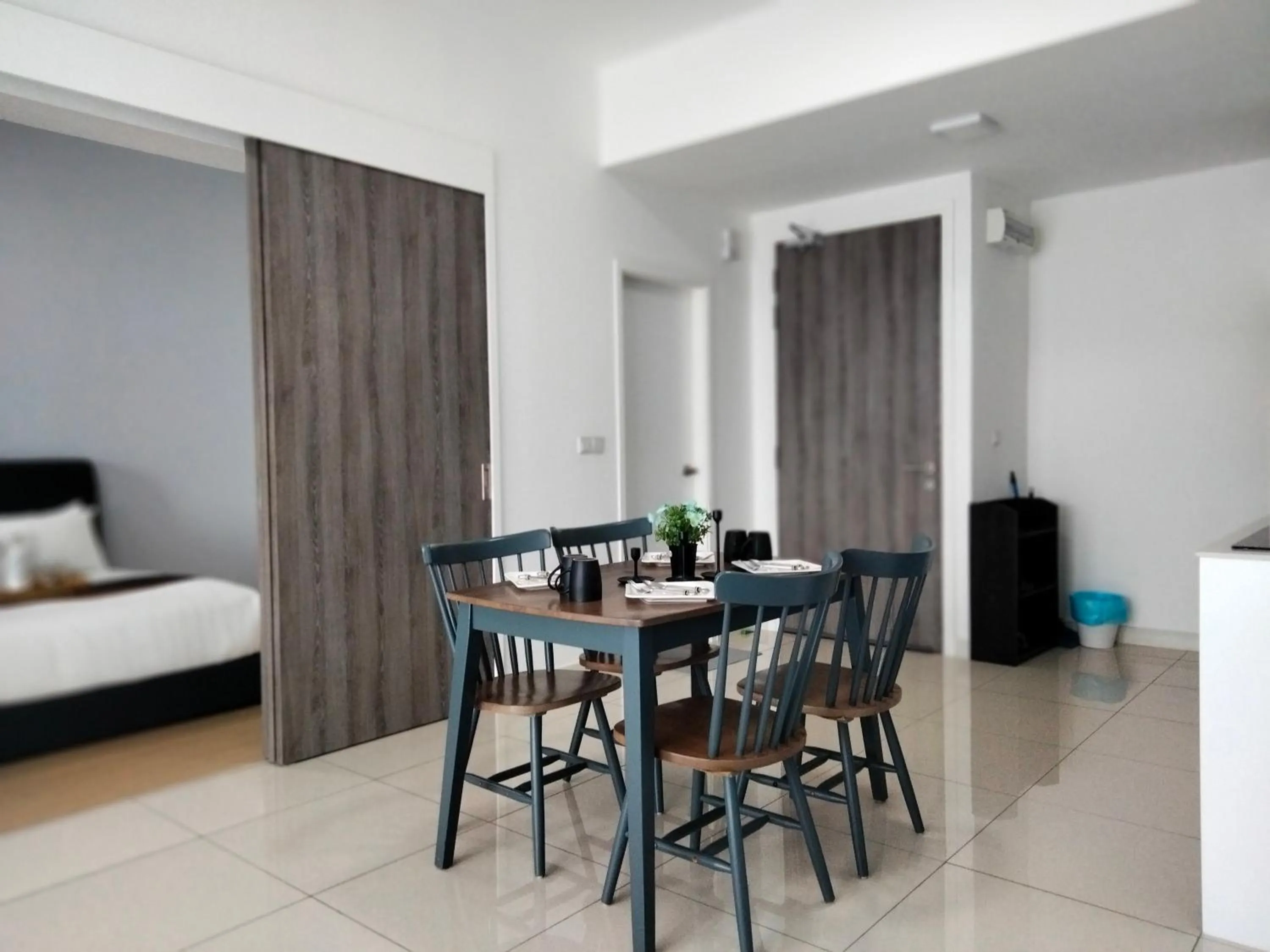 Bed in Continew Residence by HomeBrickz