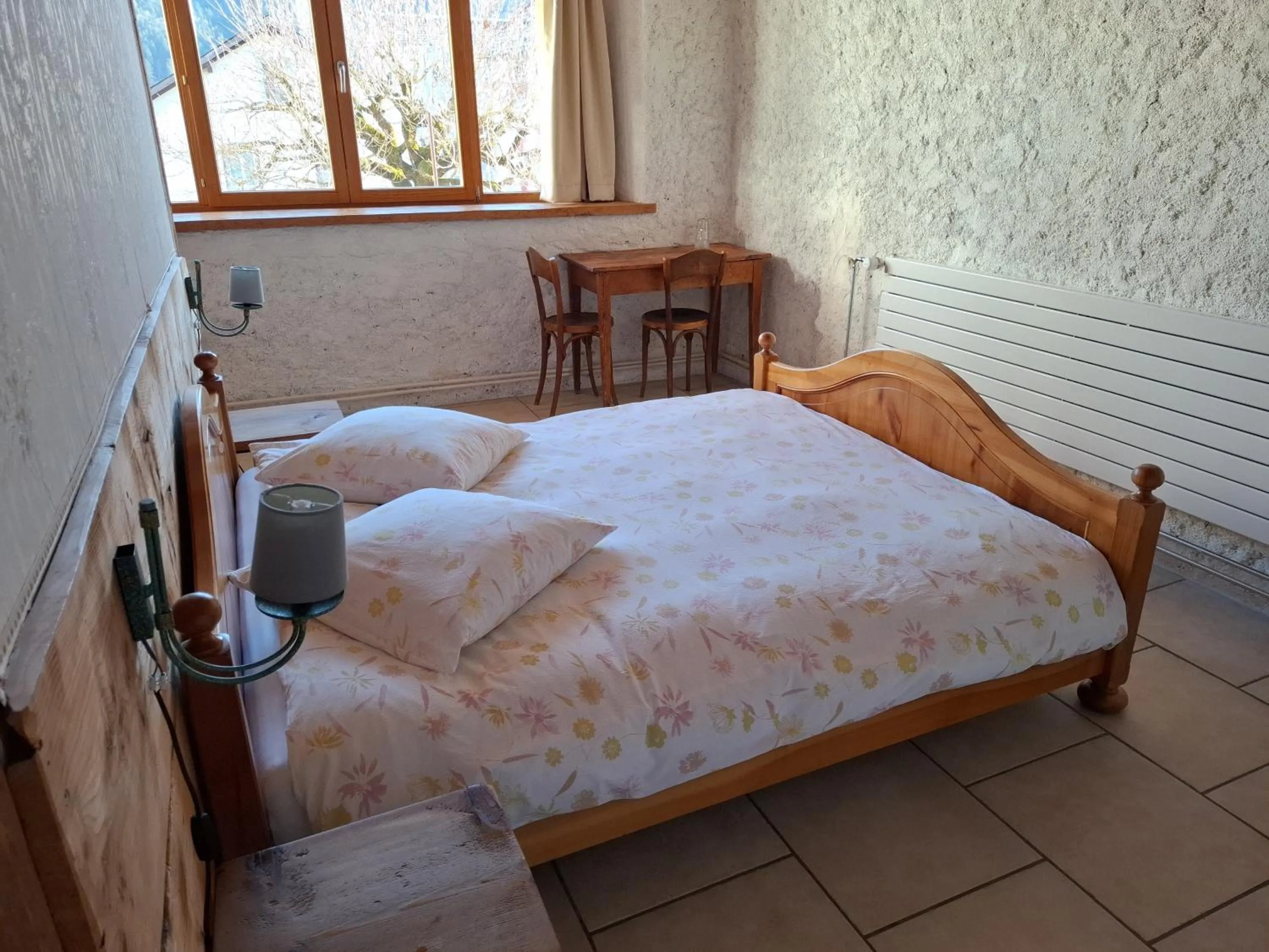 Photo of the whole room, Bed in Hôtel Von Bergen