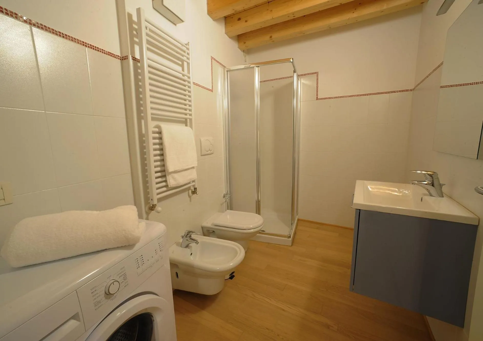 Shower in Villa Borgo Borago