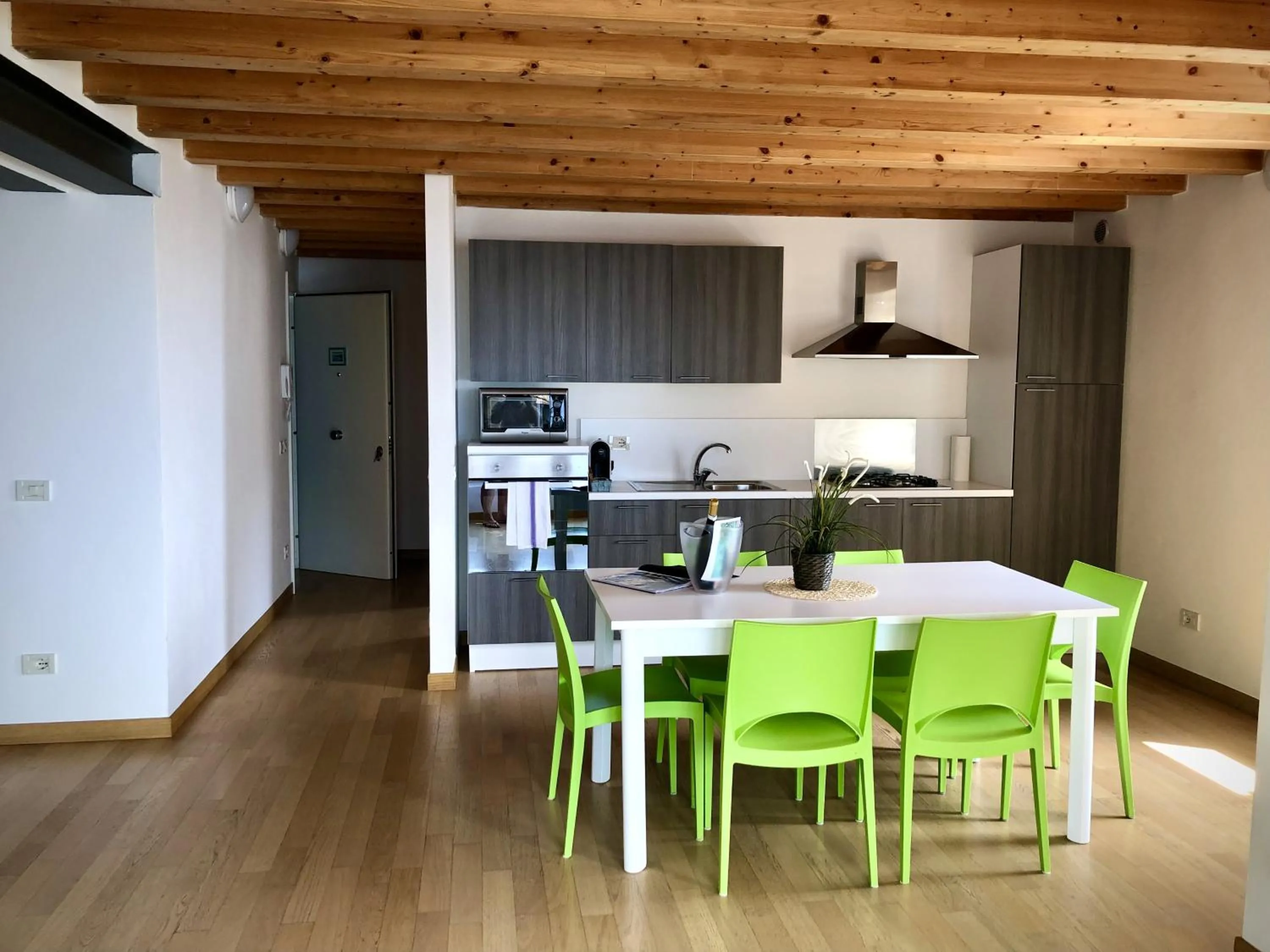 Kitchen or kitchenette in Villa Borgo Borago