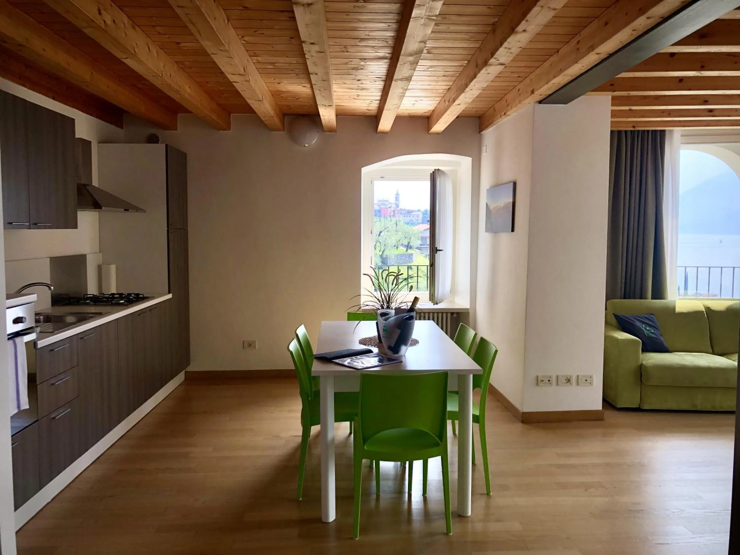 Kitchen or kitchenette in Villa Borgo Borago