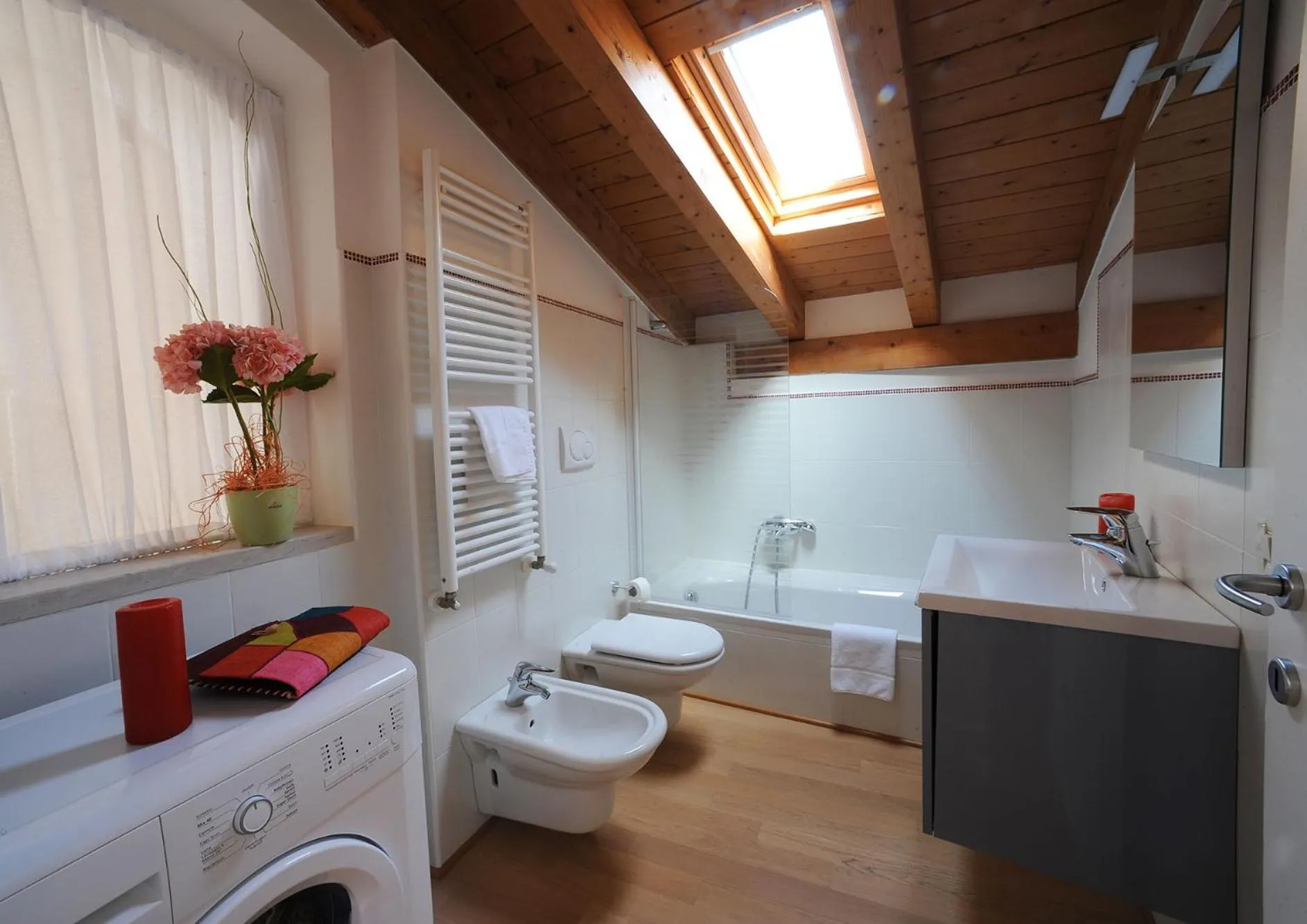 Toilet in Villa Borgo Borago