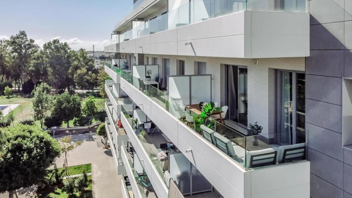 Other in JG- Top modern apartment in Nueva Andalucia