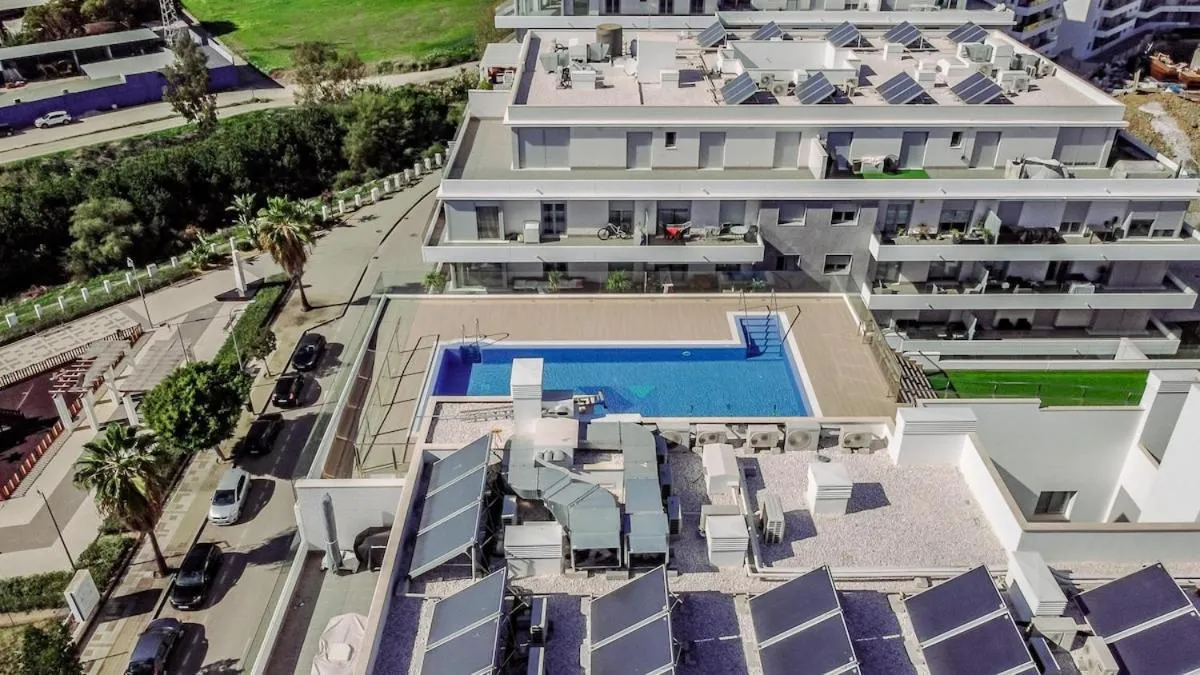 Other in JG- Top modern apartment in Nueva Andalucia