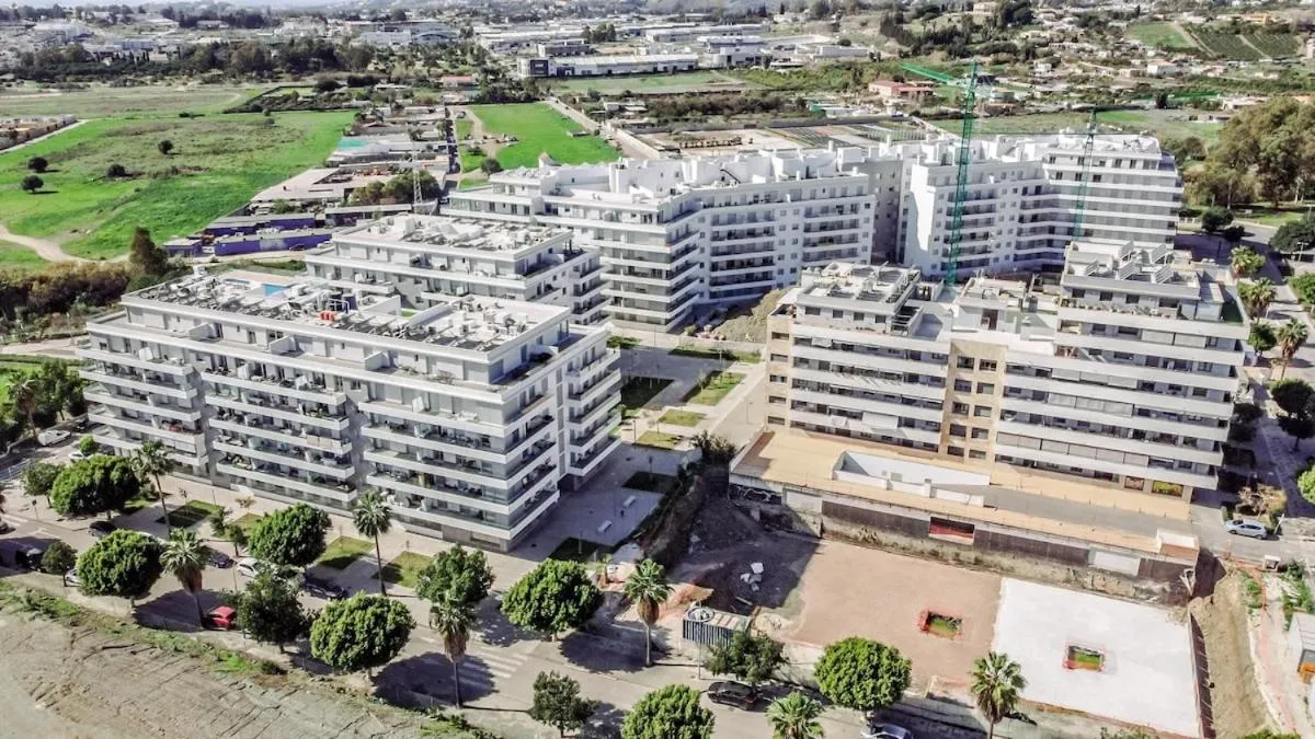 Other in JG- Top modern apartment in Nueva Andalucia