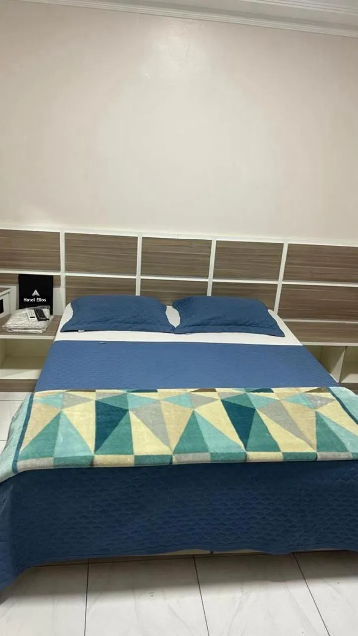 Bedroom, Bed in Hotel Ellos