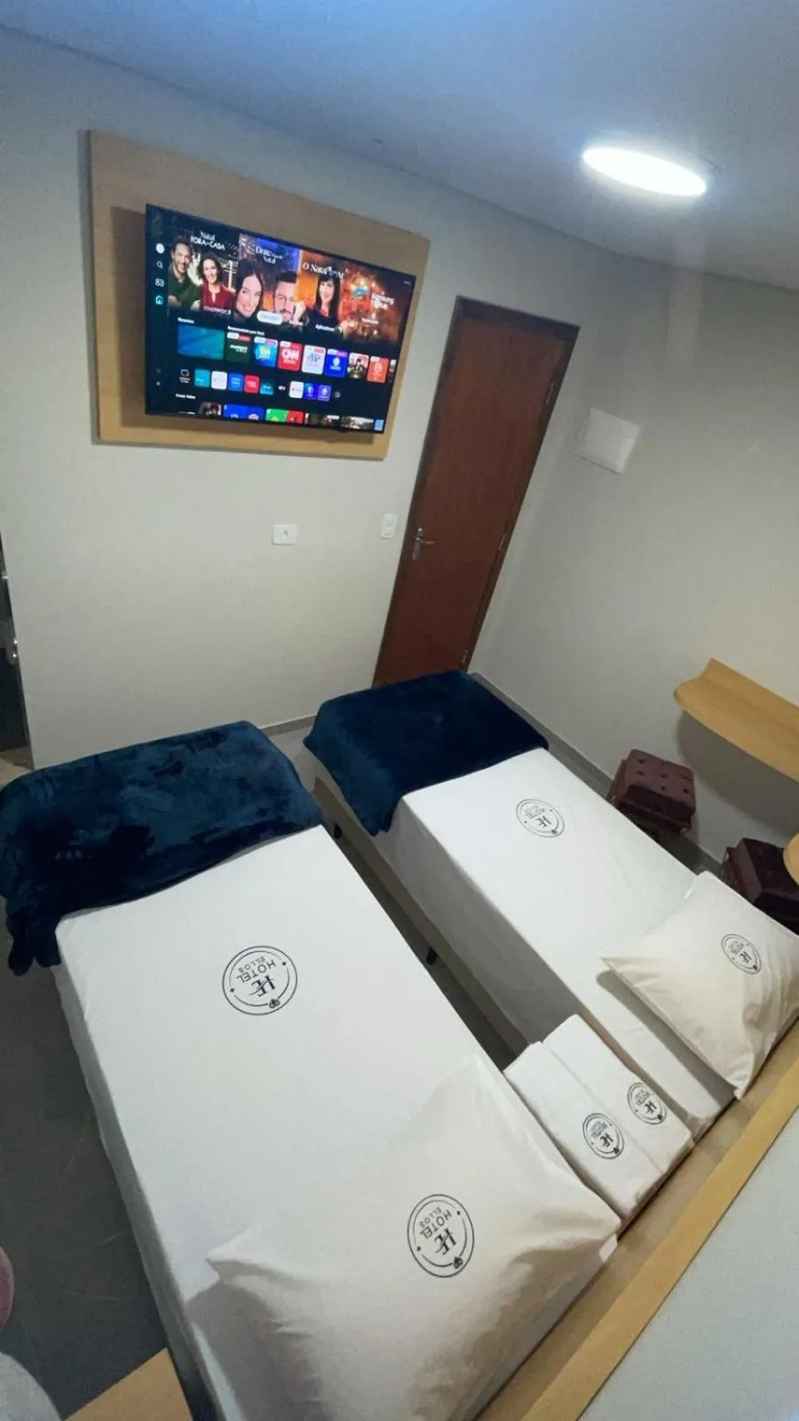 Bed in Hotel Ellos - Estacionamento e Café da Manhã Incluso