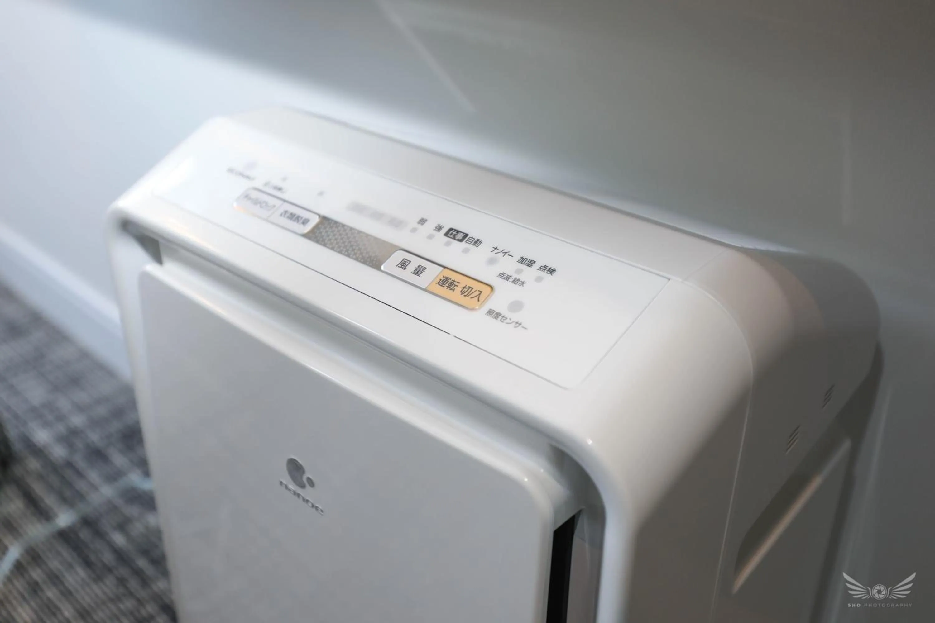 air conditioner in FFFFFF Hotel エフホテル
