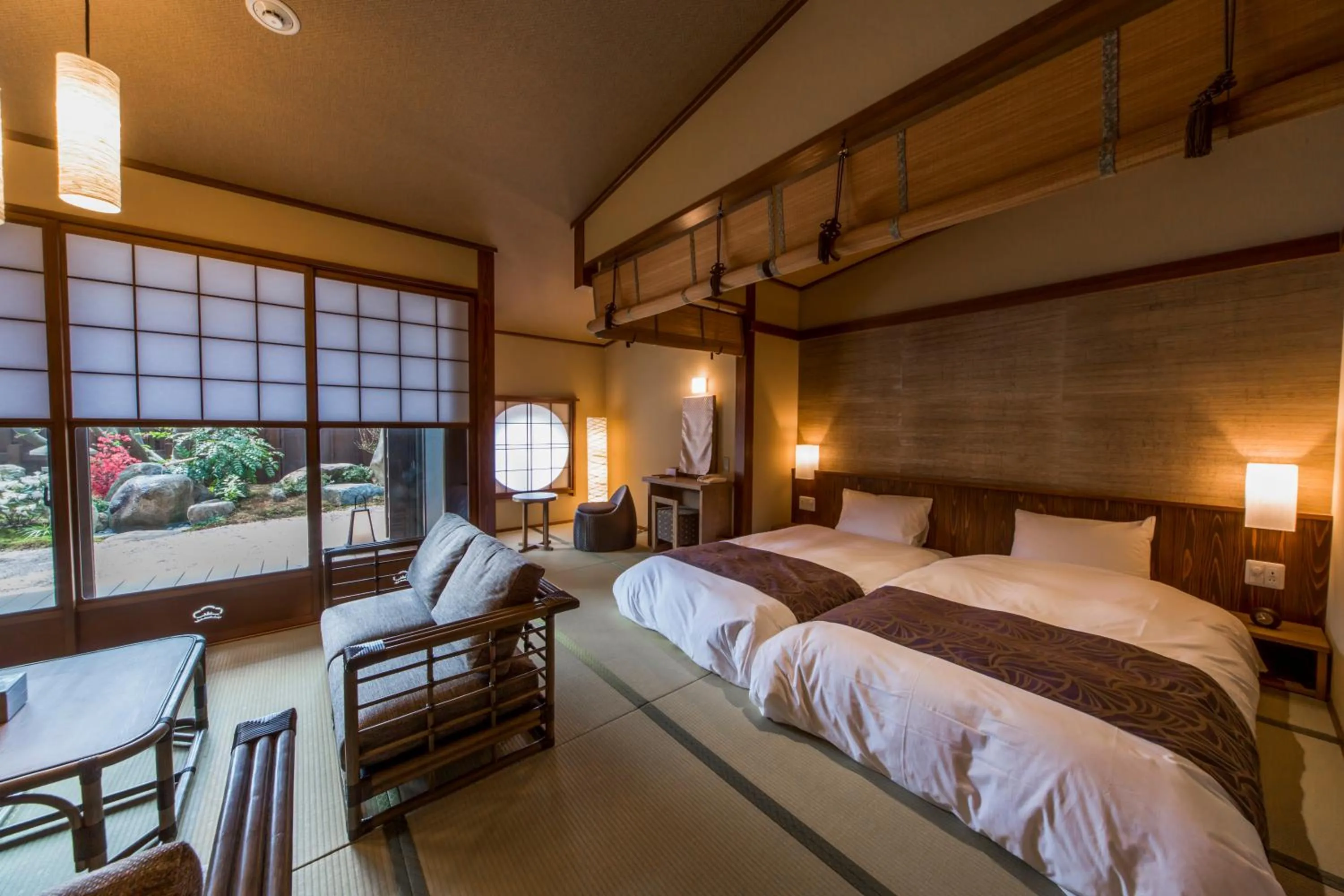 Photo of the whole room, Bed in Inishie no Yado Keiun