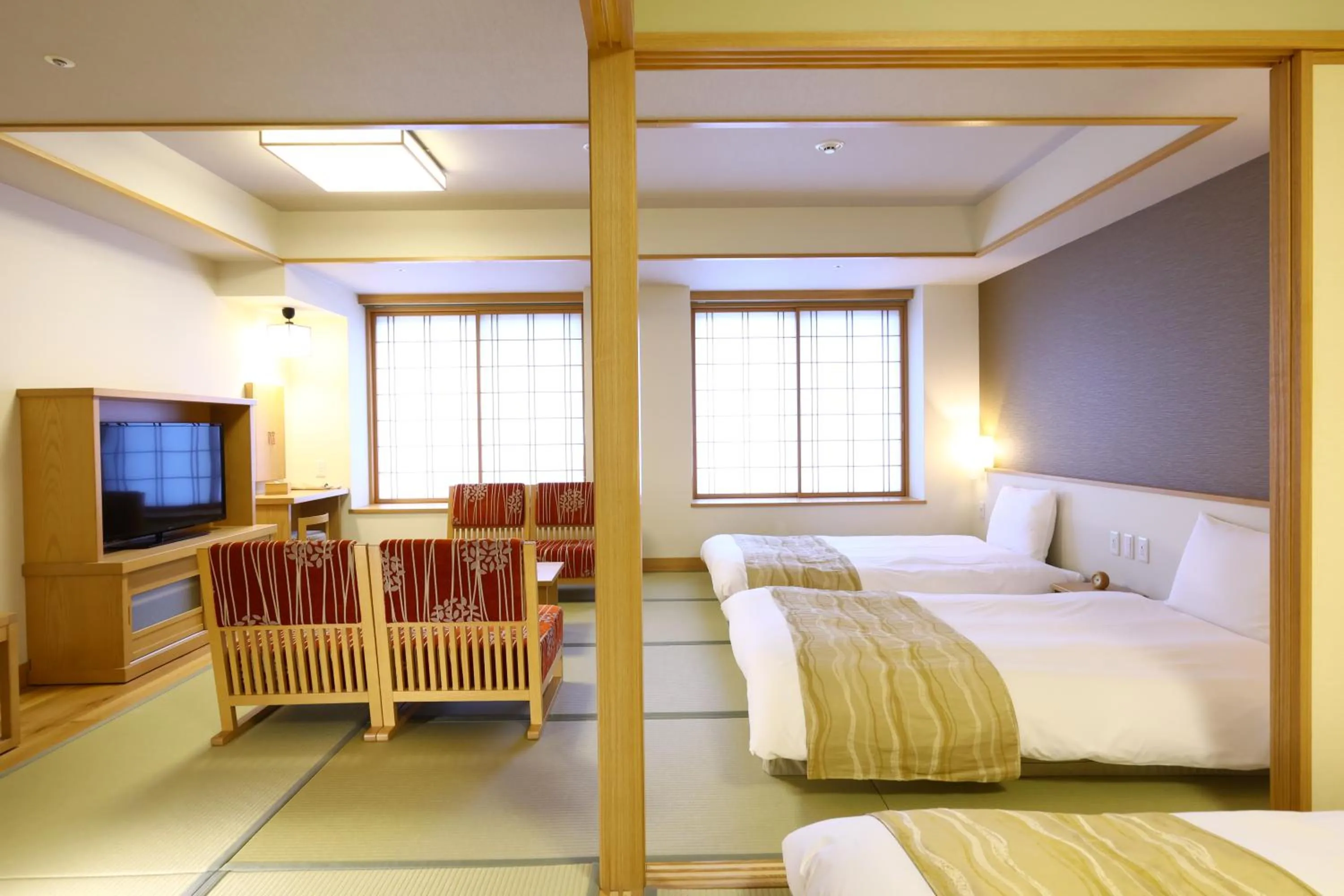 Photo of the whole room, Bed in Oyado Tsukiyo no Usagi