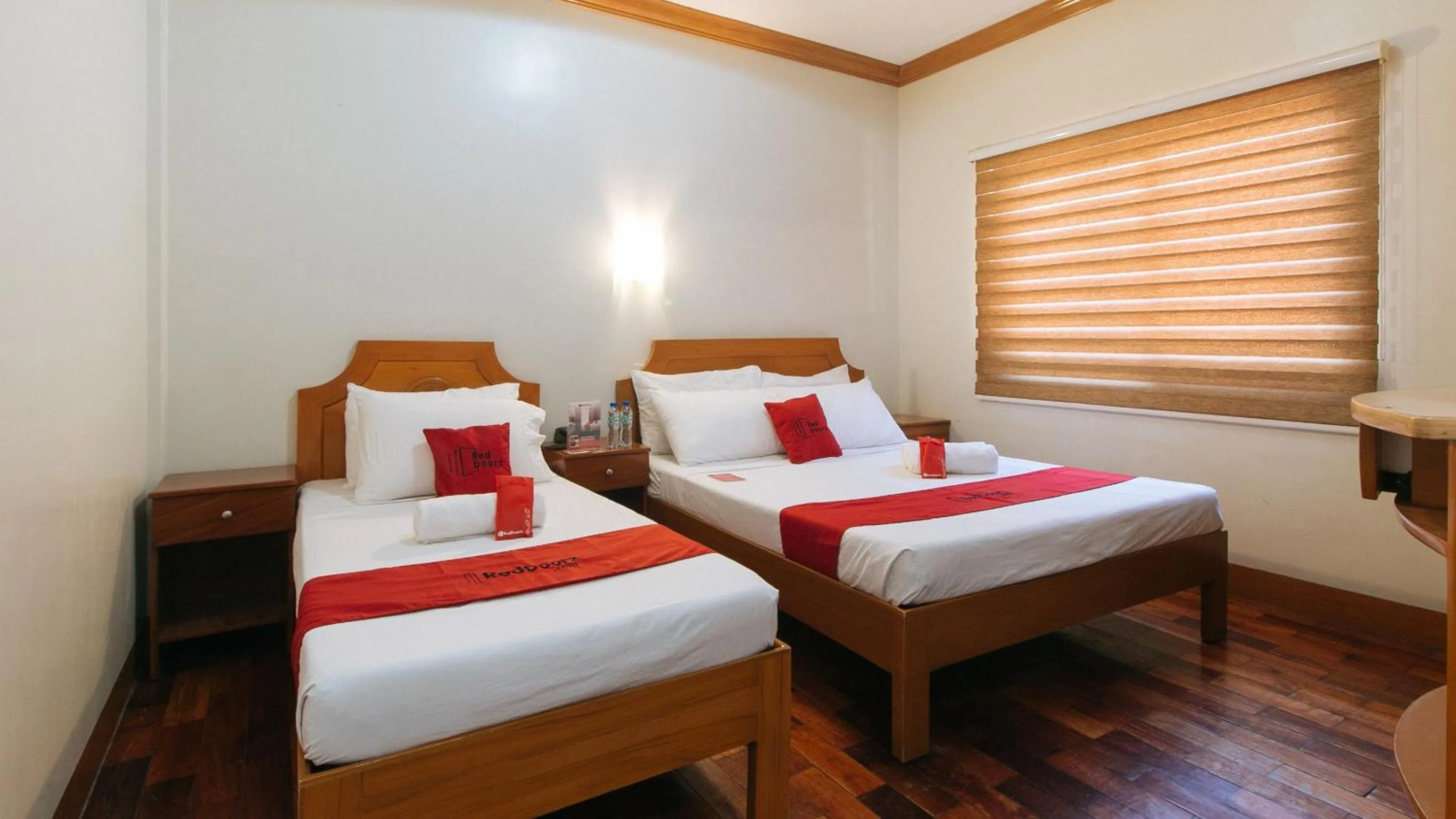 Bed in RedDoorz Premium @ Nick Hotel Gerona Tarlac