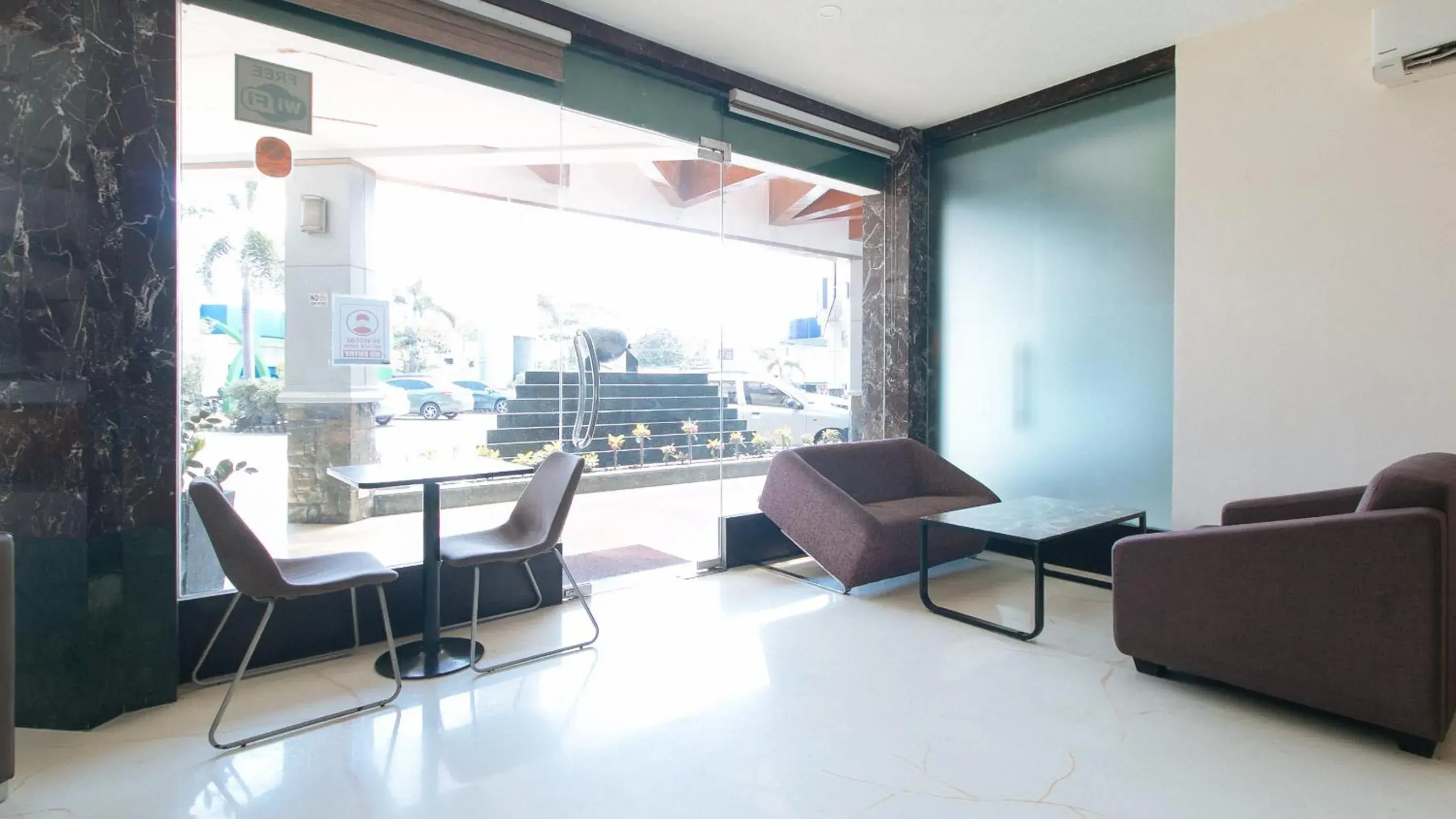 Lobby or reception in RedDoorz Premium @ Nick Hotel Gerona Tarlac Lobby or reception in RedDoorz Premium @ Nick Hotel Gerona Tarlac