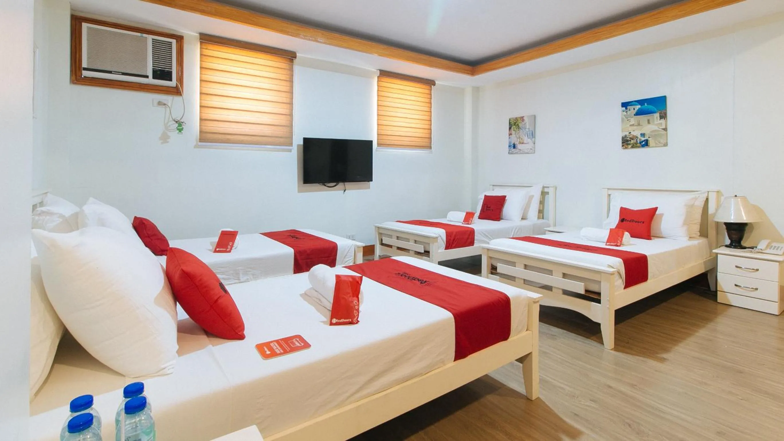 Photo of the whole room, Bed in RedDoorz Premium @ Nick Hotel Gerona Tarlac