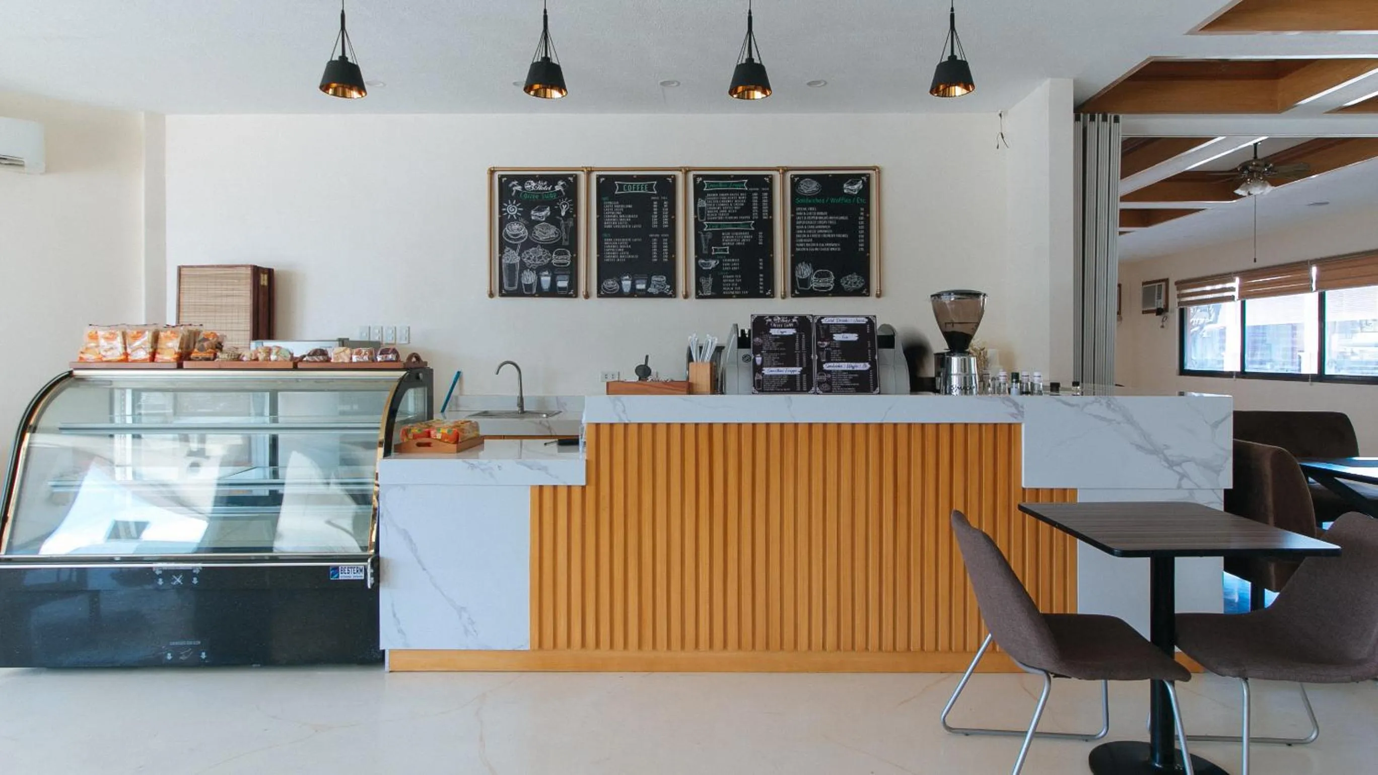 Restaurant/places to eat in RedDoorz Premium @ Nick Hotel Gerona Tarlac