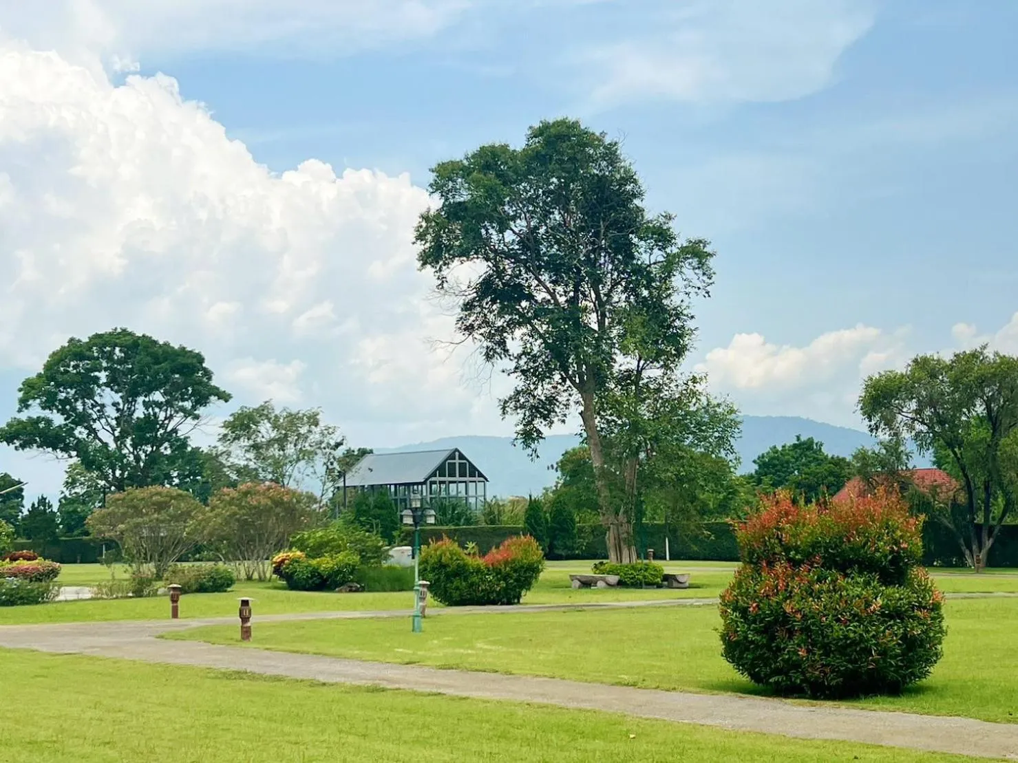 Inner courtyard view in ทิพย์วาริน รีสอร์ท เขาใหญ่