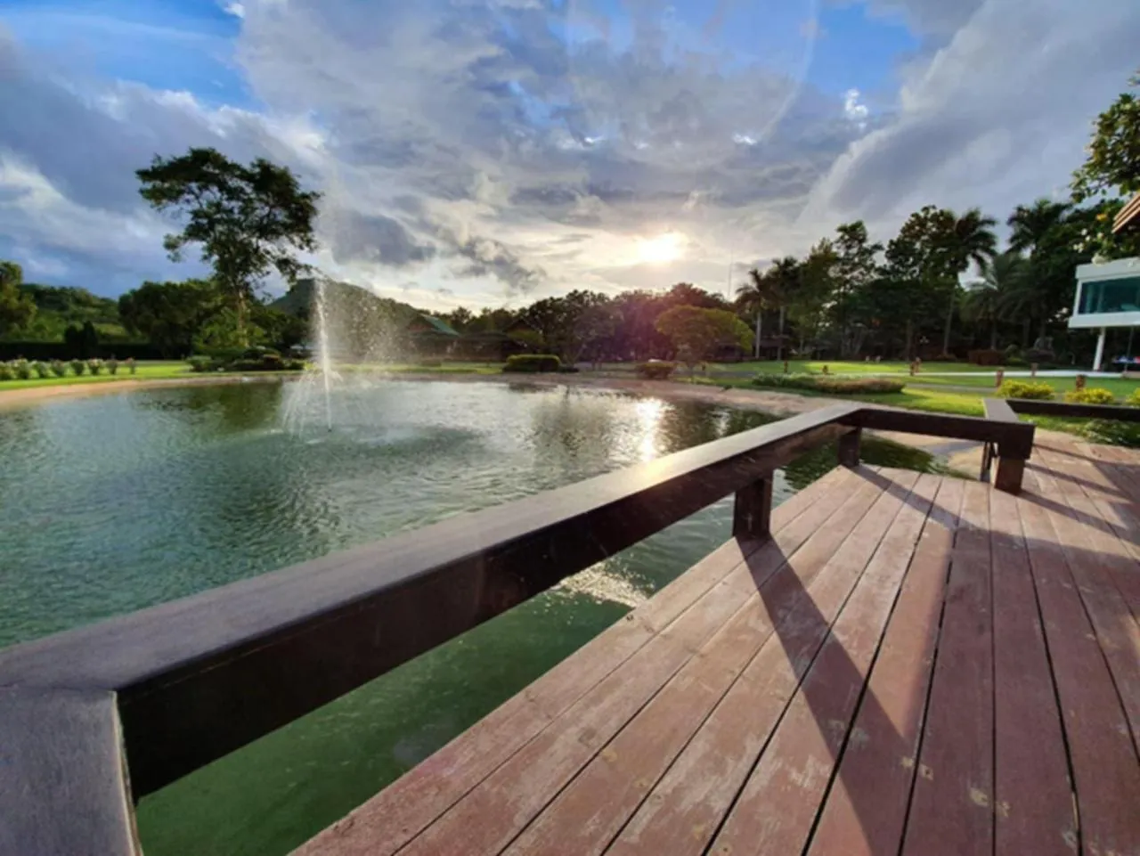 Inner courtyard view in ทิพย์วาริน รีสอร์ท เขาใหญ่