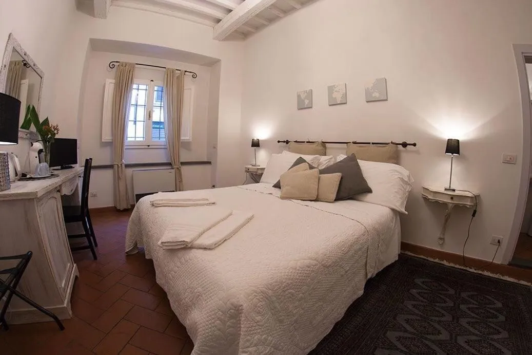 Day, Bed in Cosy House