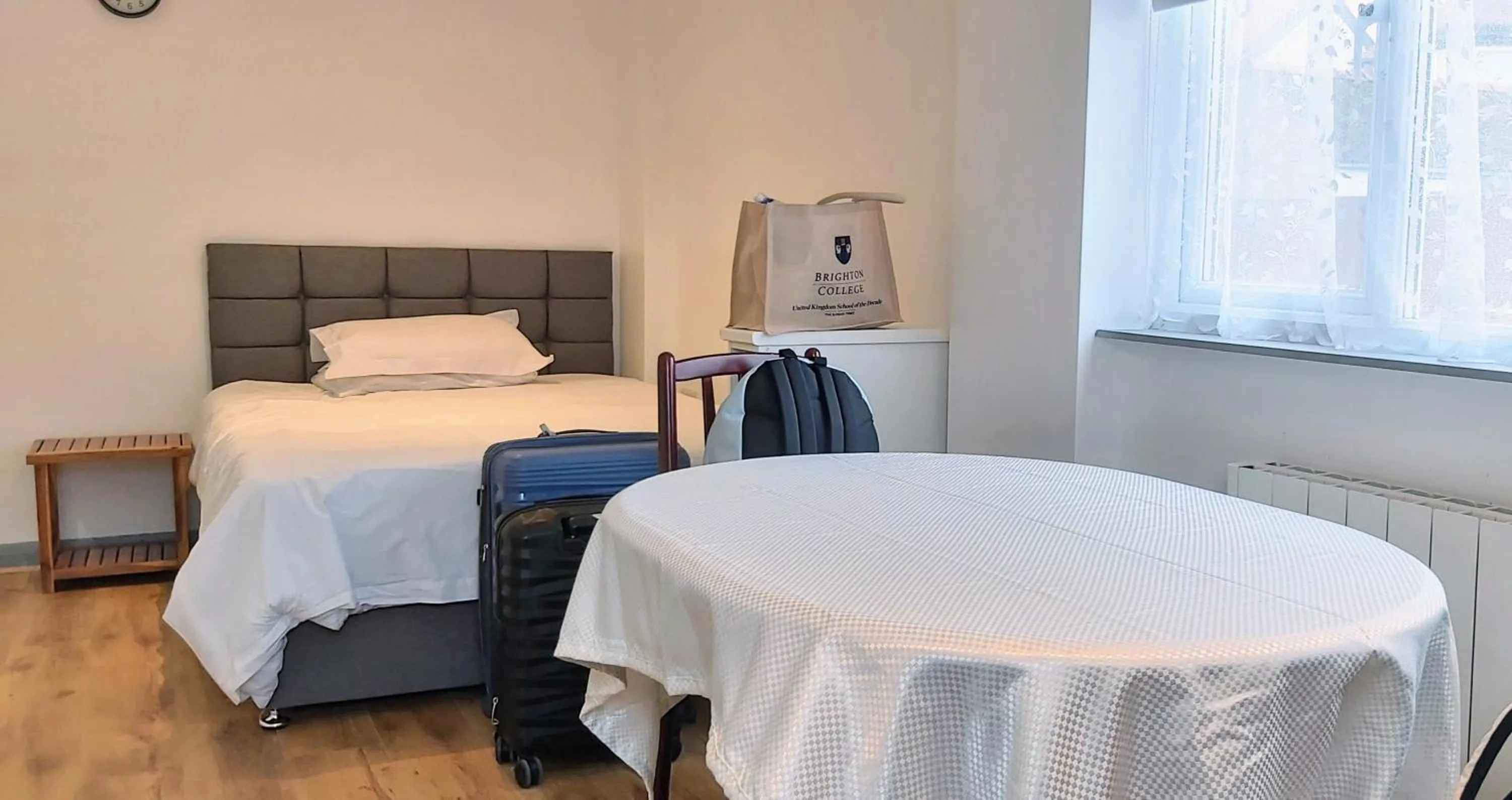 Bed in Oxford Guest House