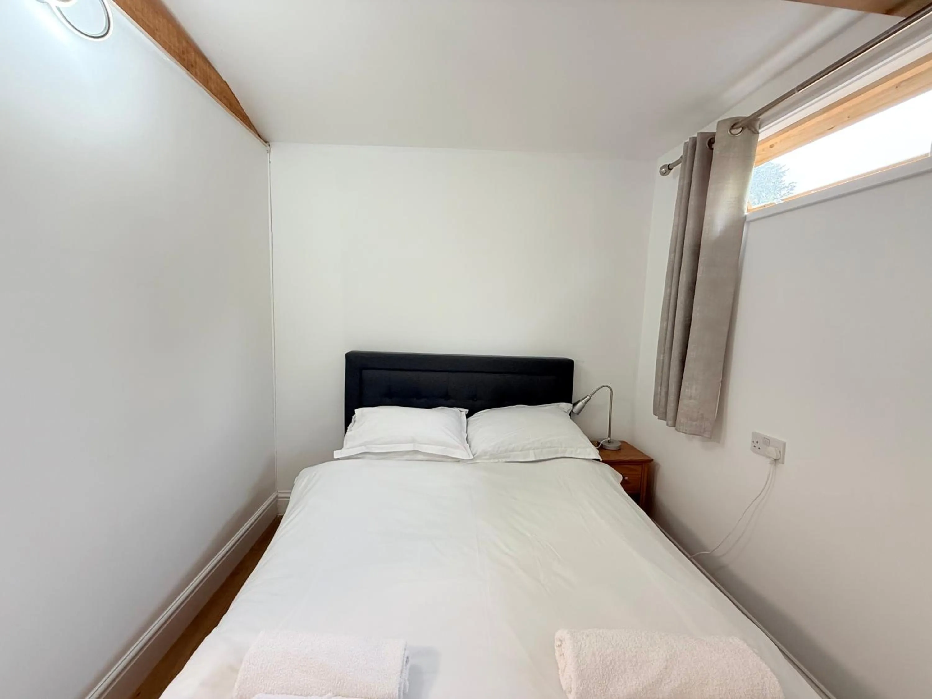 Bedroom, Bed in Oxford Guest House