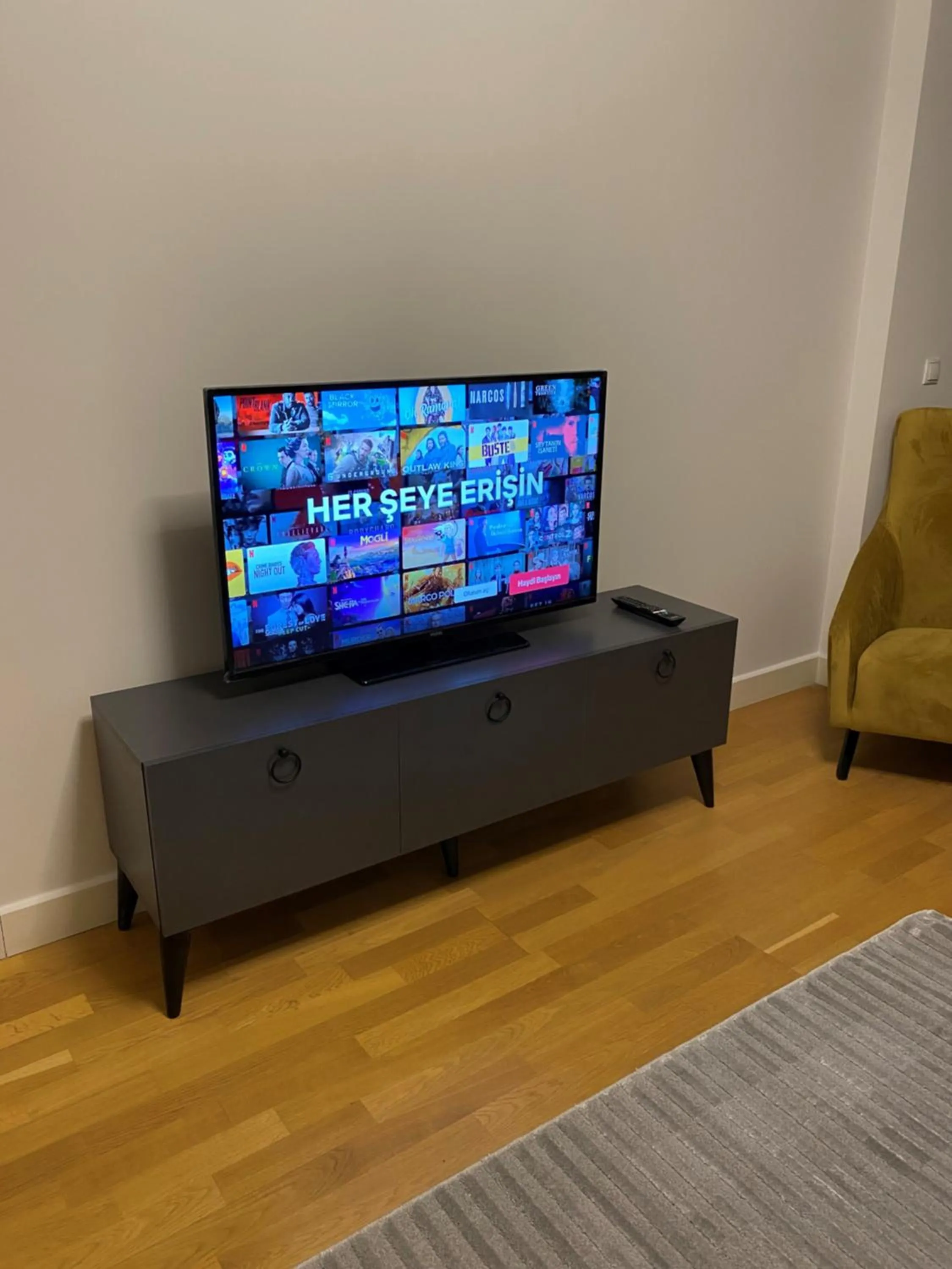 TV and multimedia in The Y Istanbul Suites