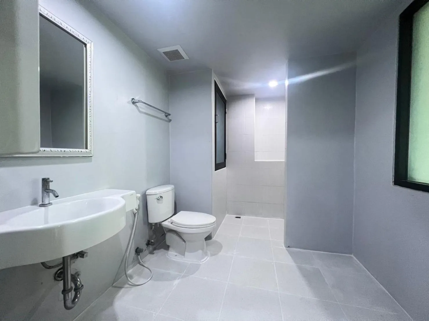 The Earth Anthioch Khao Yai