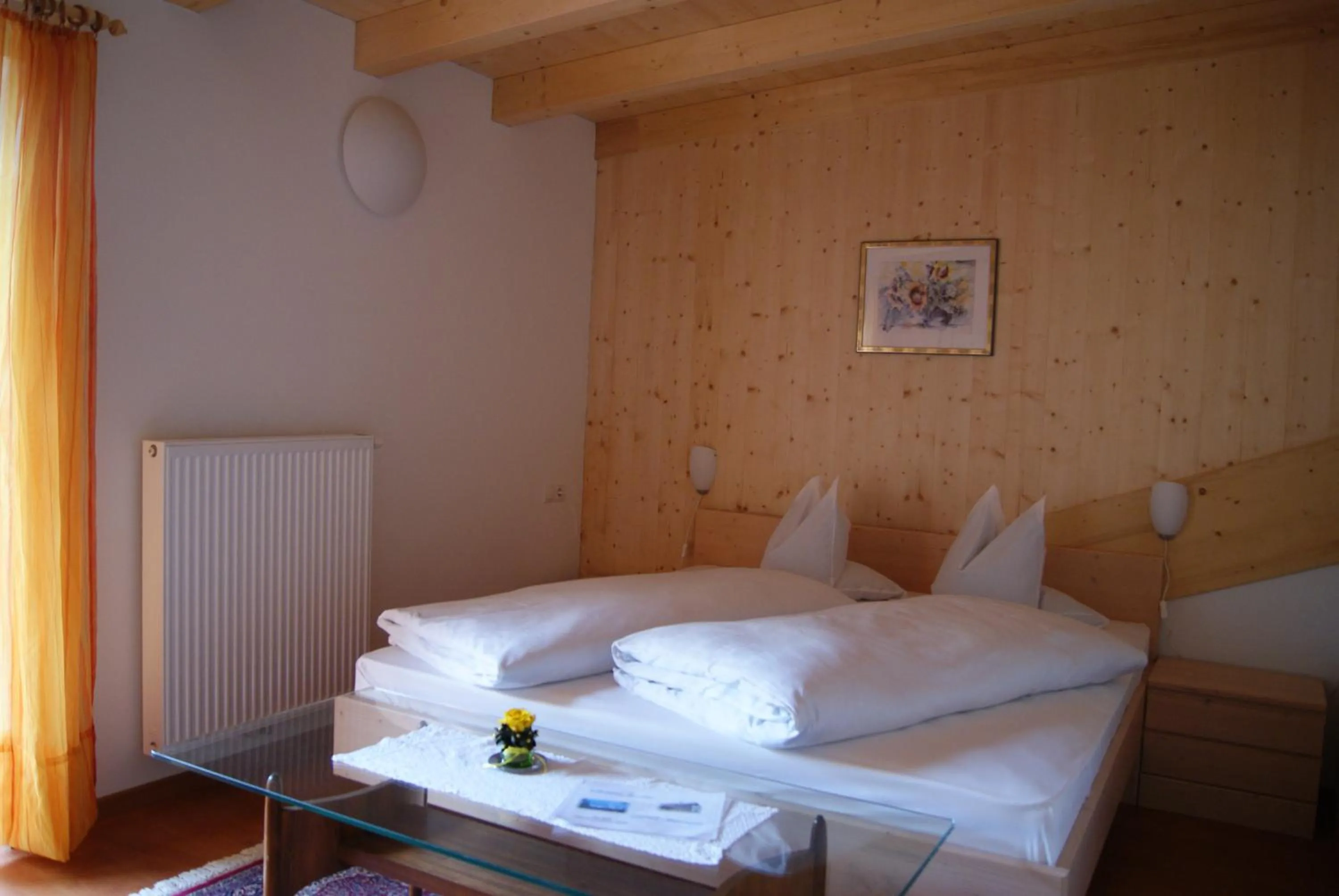 Bed in Gasthof Jägerheim