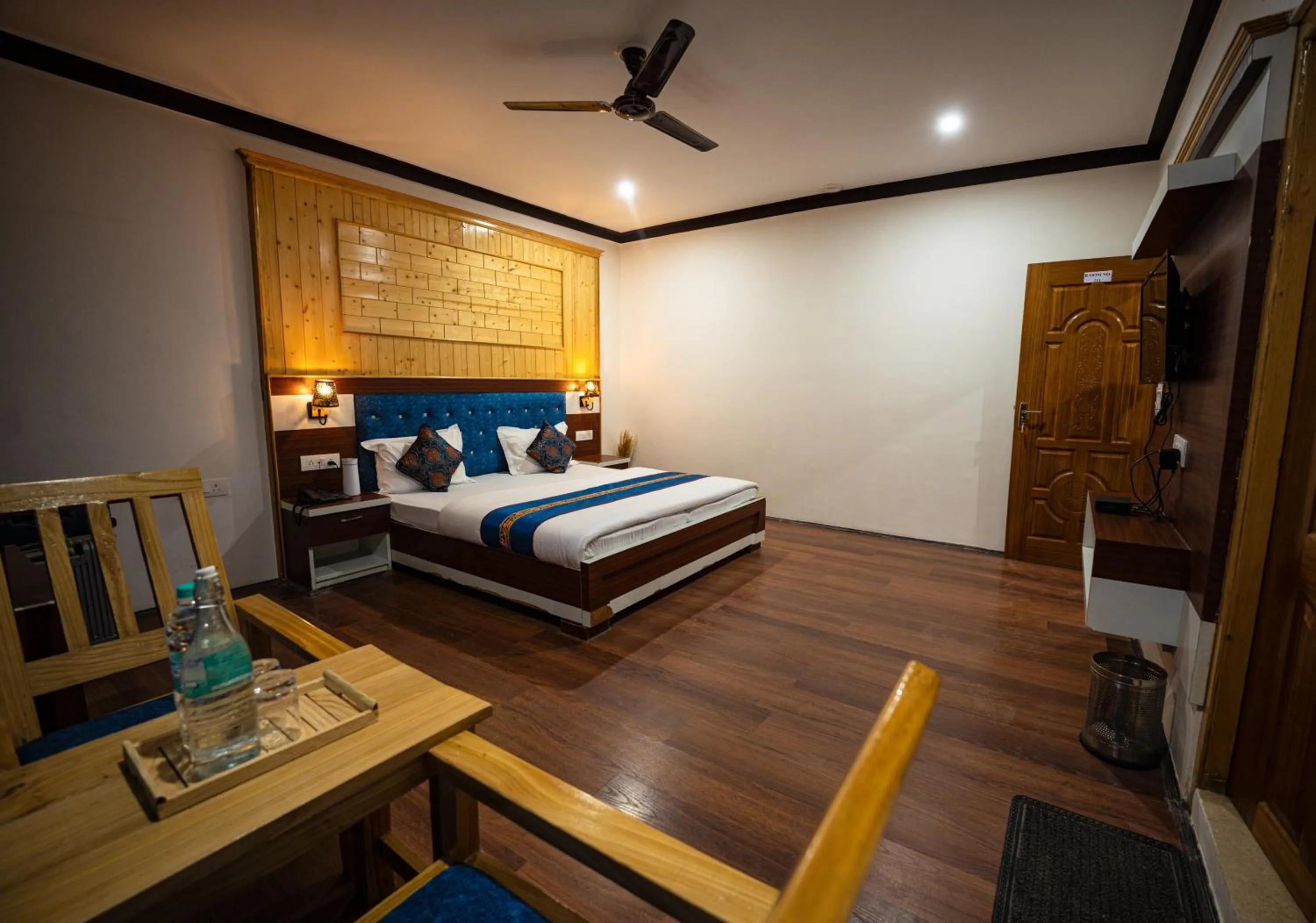 Bed in The Hunder Eco Villa