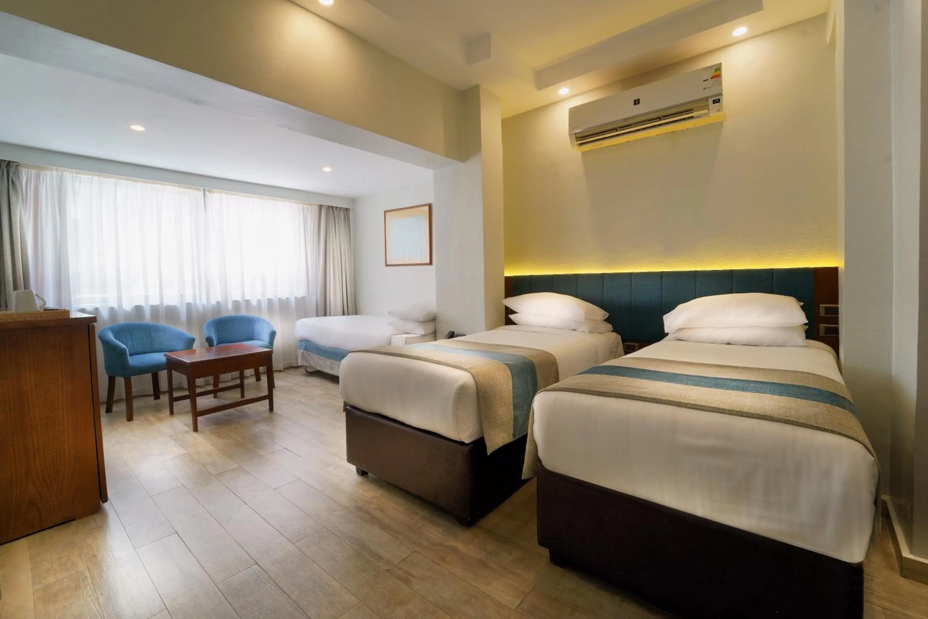 Superior Twin Room in Stay Inn Cairo Hotel