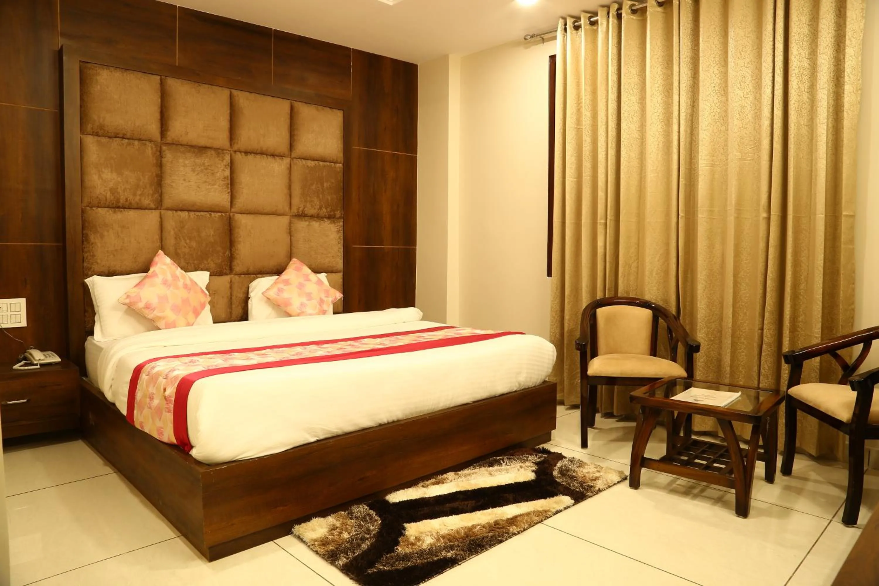 Bed in Hotel Kush Ganga - 50 Meter from Har ki Pauri, Haridwar