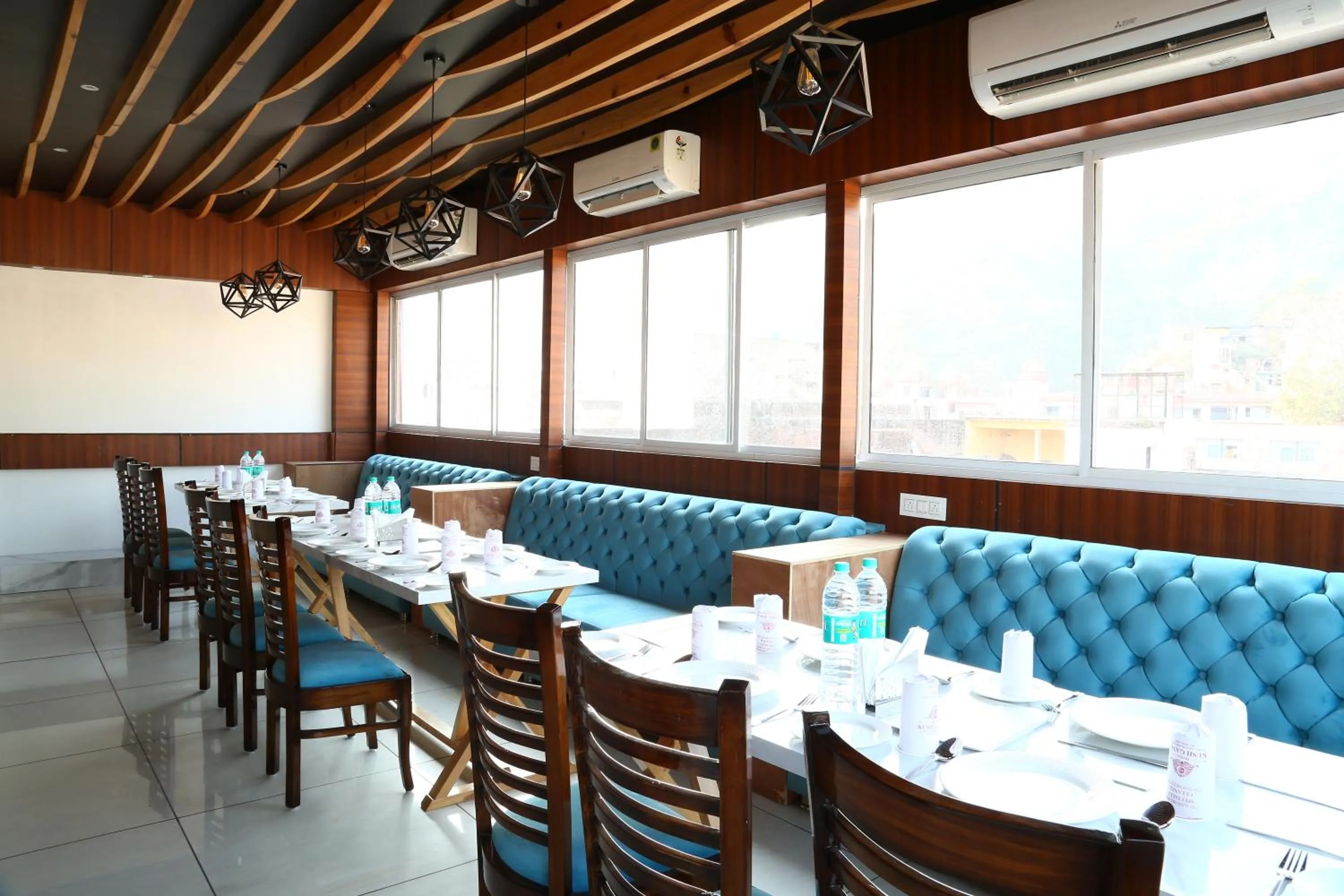 Restaurant/places to eat in Hotel Kush Ganga - 50 Meter from Har ki Pauri, Haridwar