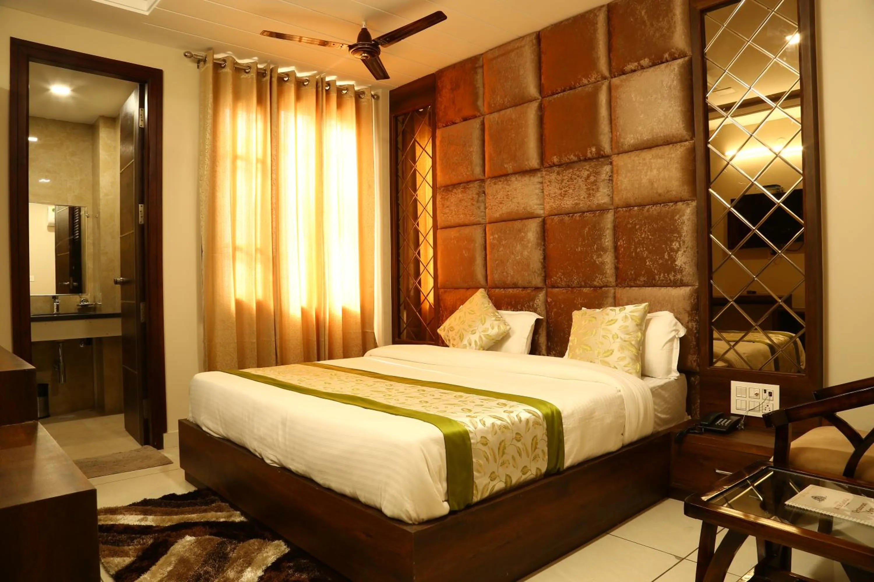 Bed in Hotel Kush Ganga - 50 Meter from Har ki Pauri, Haridwar