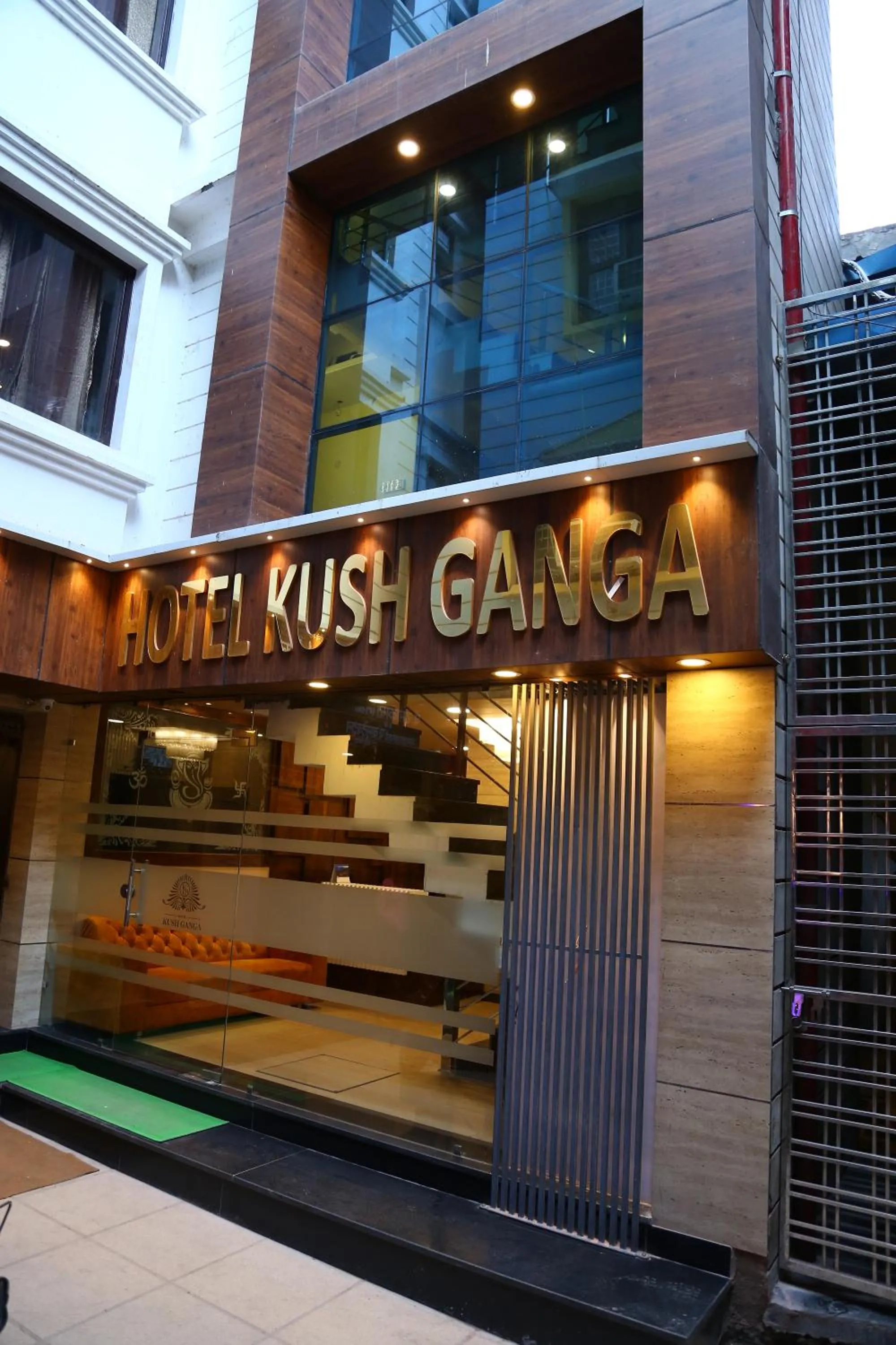 Property building in Hotel Kush Ganga - 50 Meter from Har ki Pauri, Haridwar