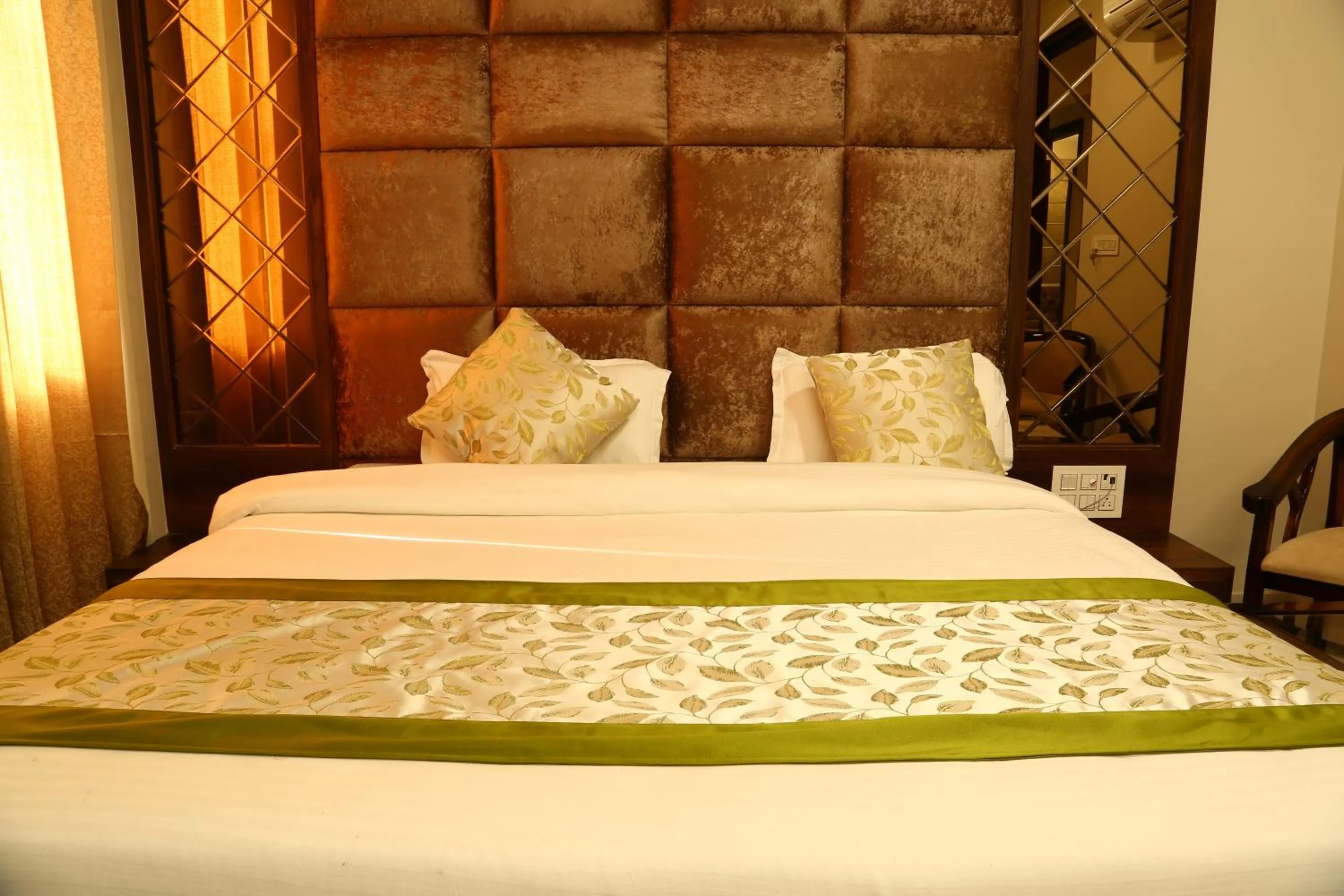 Bed in Hotel Kush Ganga - 50 Meter from Har ki Pauri, Haridwar