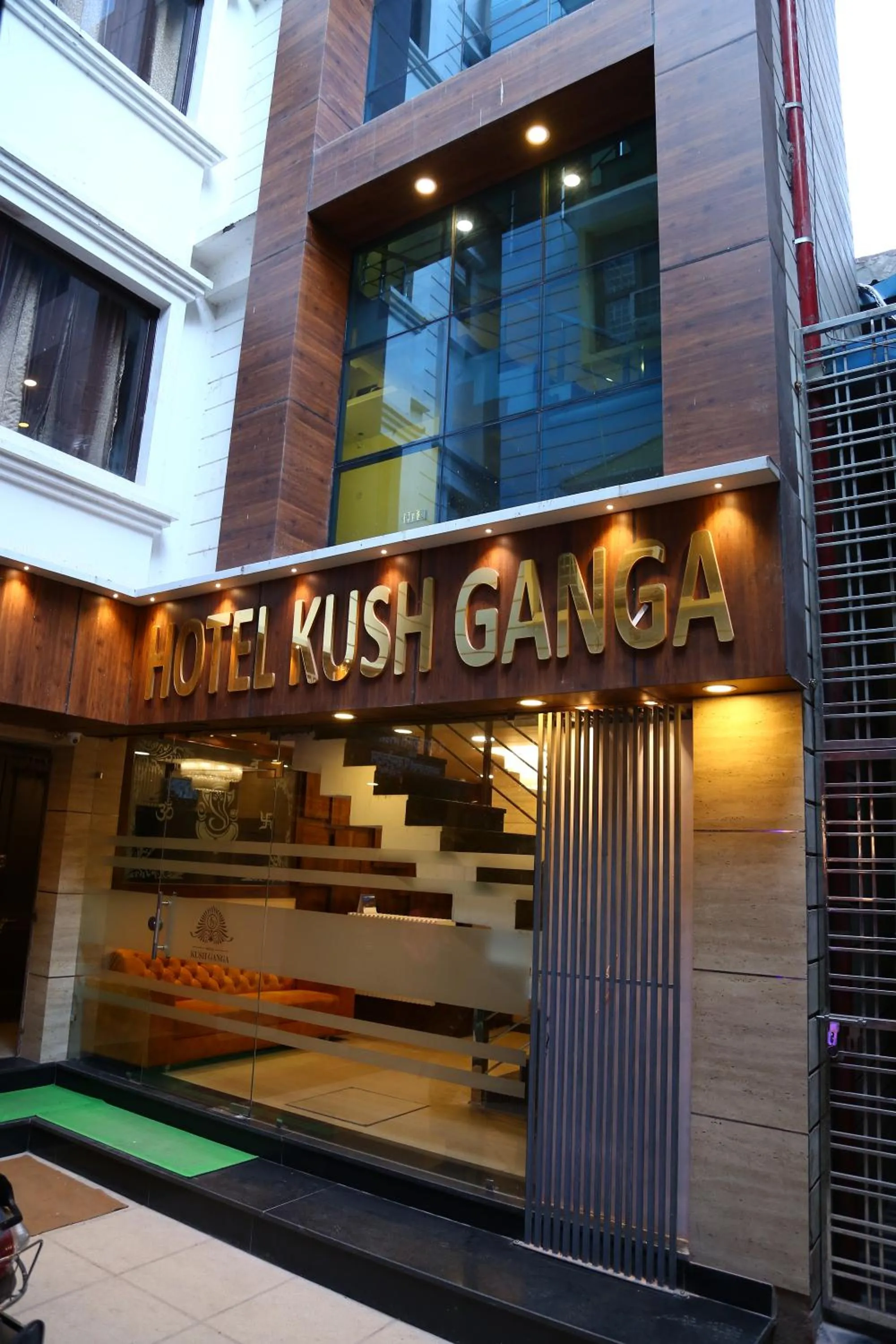 Property building in Hotel Kush Ganga - 50 Meter from Har ki Pauri, Haridwar