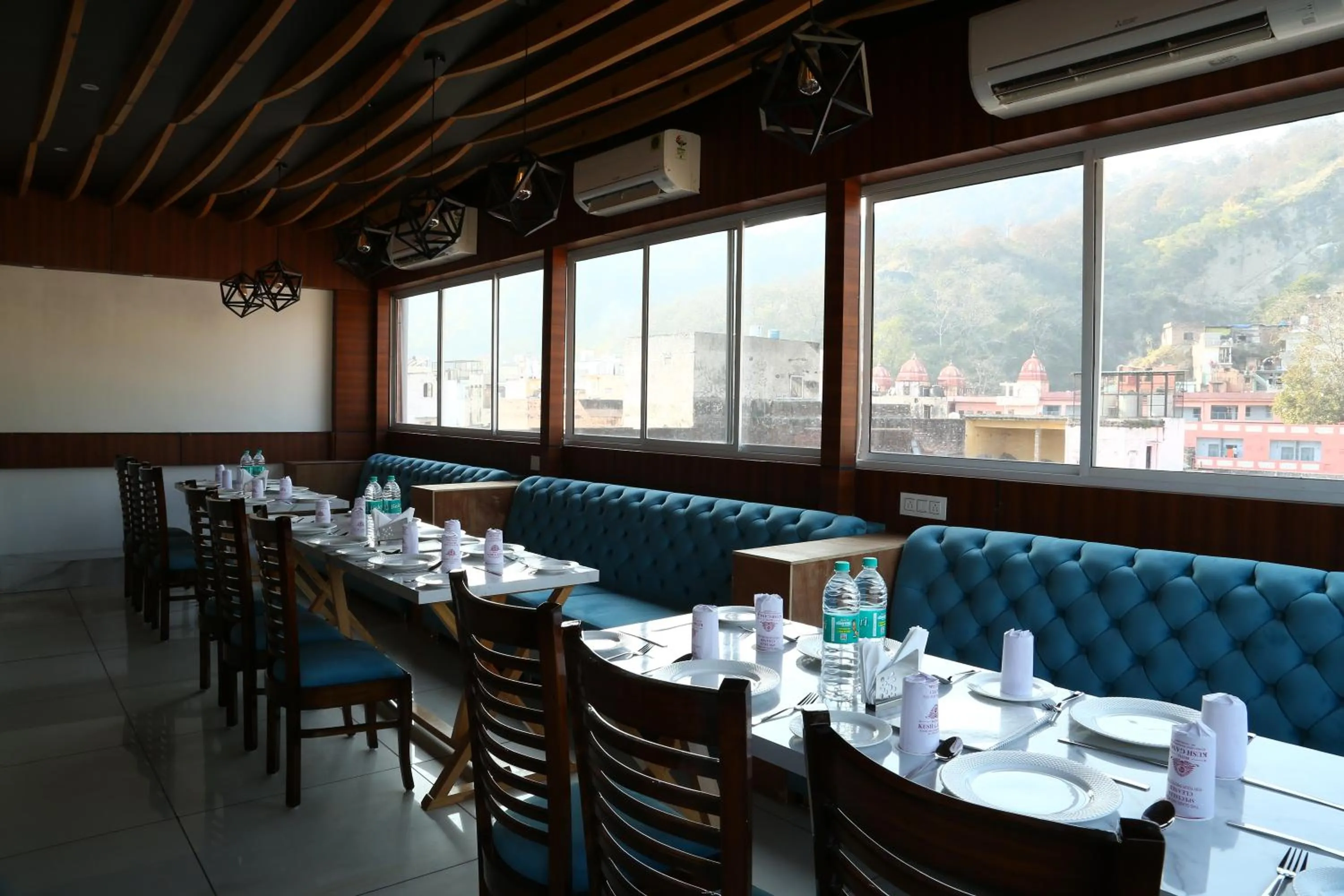 Restaurant/places to eat in Hotel Kush Ganga - 50 Meter from Har ki Pauri, Haridwar
