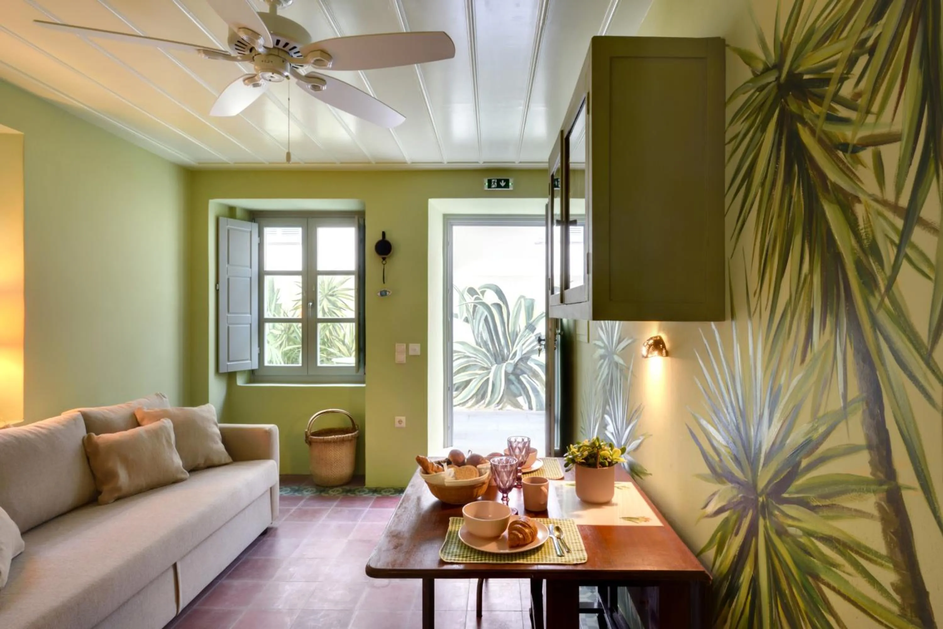 Living room in Cactus Hydra - Art Apartments
