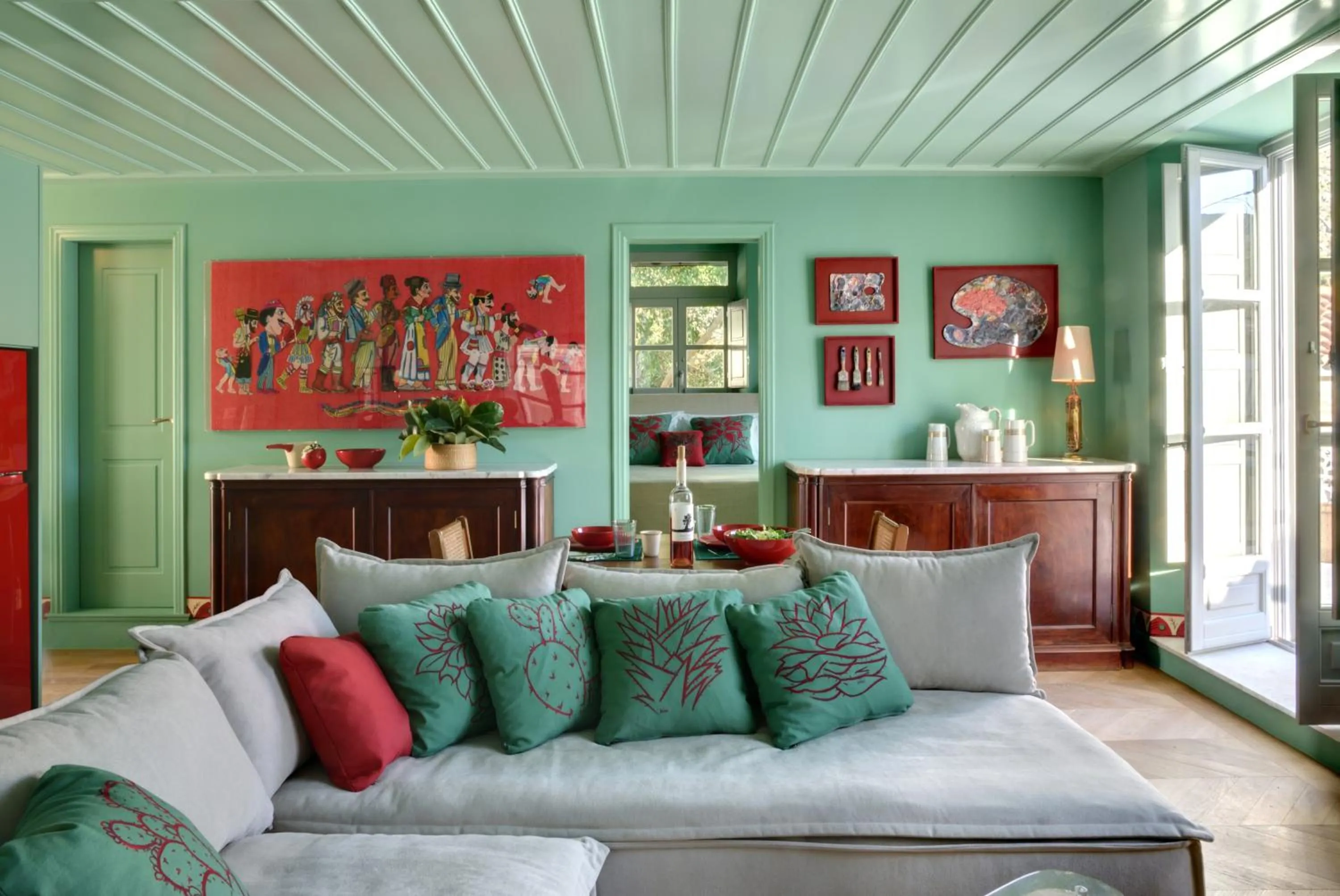 Living room in Cactus Hydra - Art Apartments