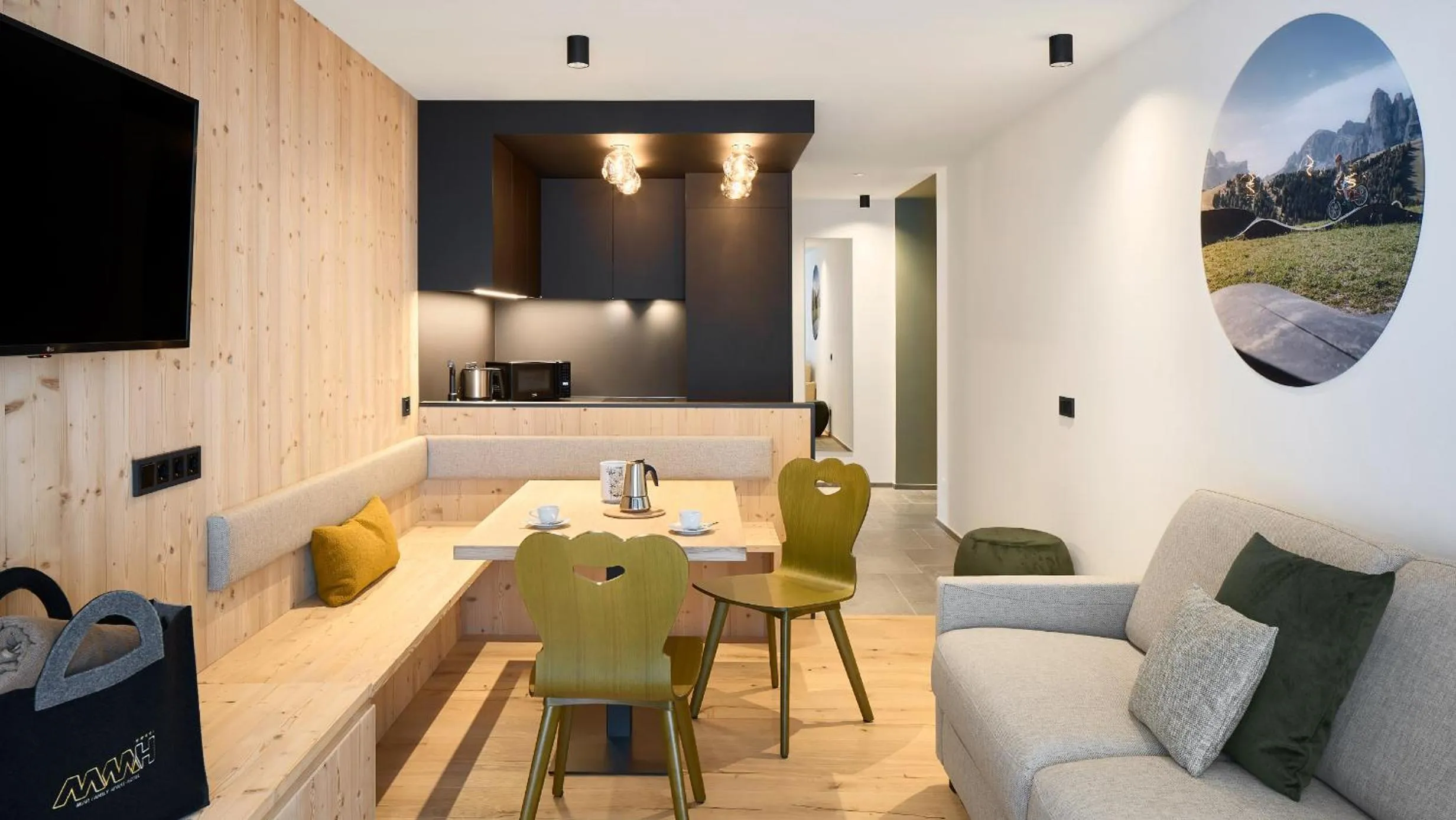 TV and multimedia in Movi Family Apart-Hotel ****s