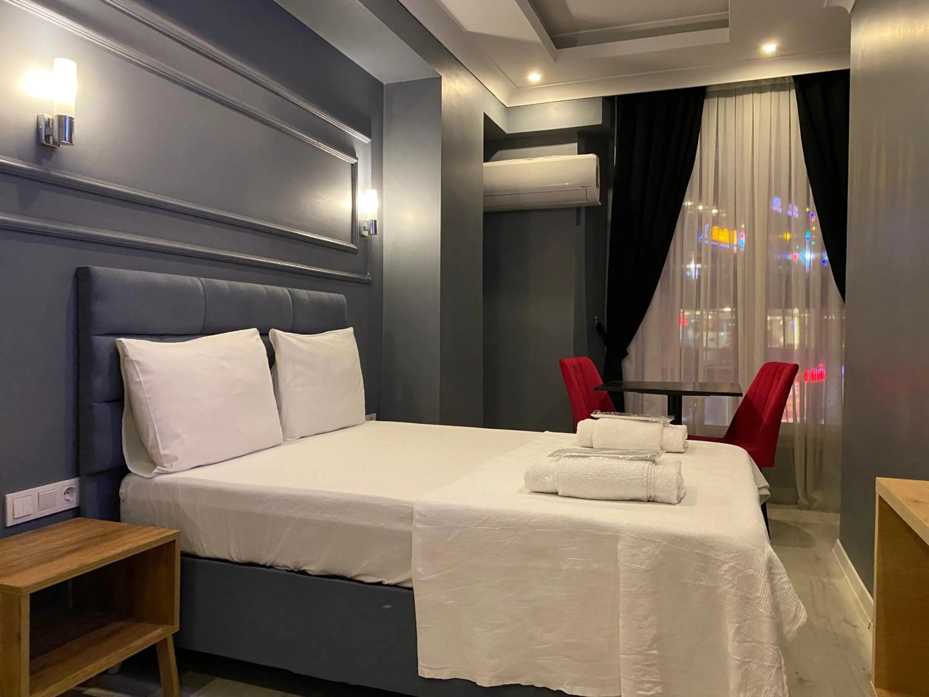 Bedroom, Bed in iNALENS AİRPORT HOTEL