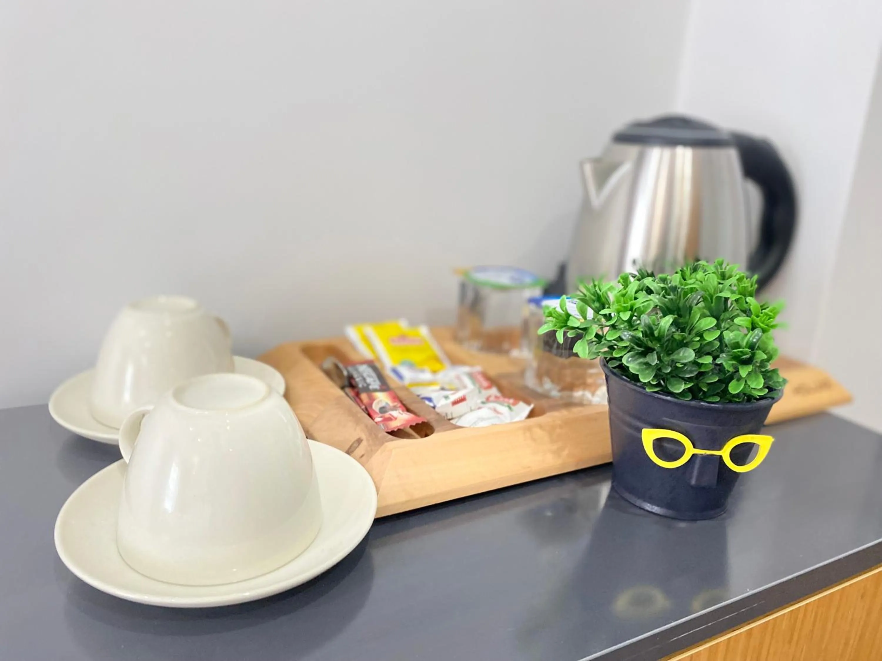 Coffee/tea facilities in iNALENS AİRPORT HOTEL