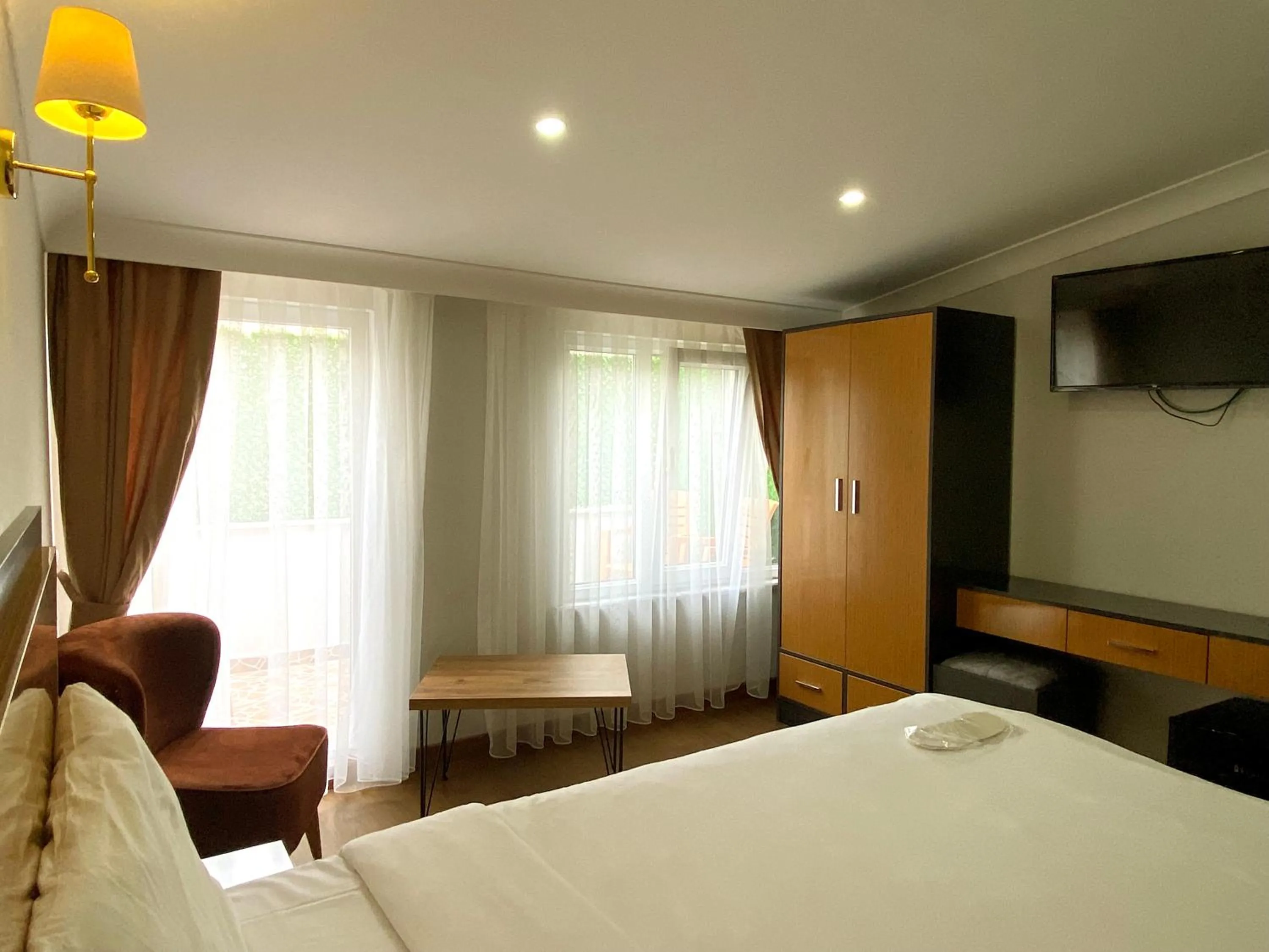 Bed in iNALENS AİRPORT HOTEL