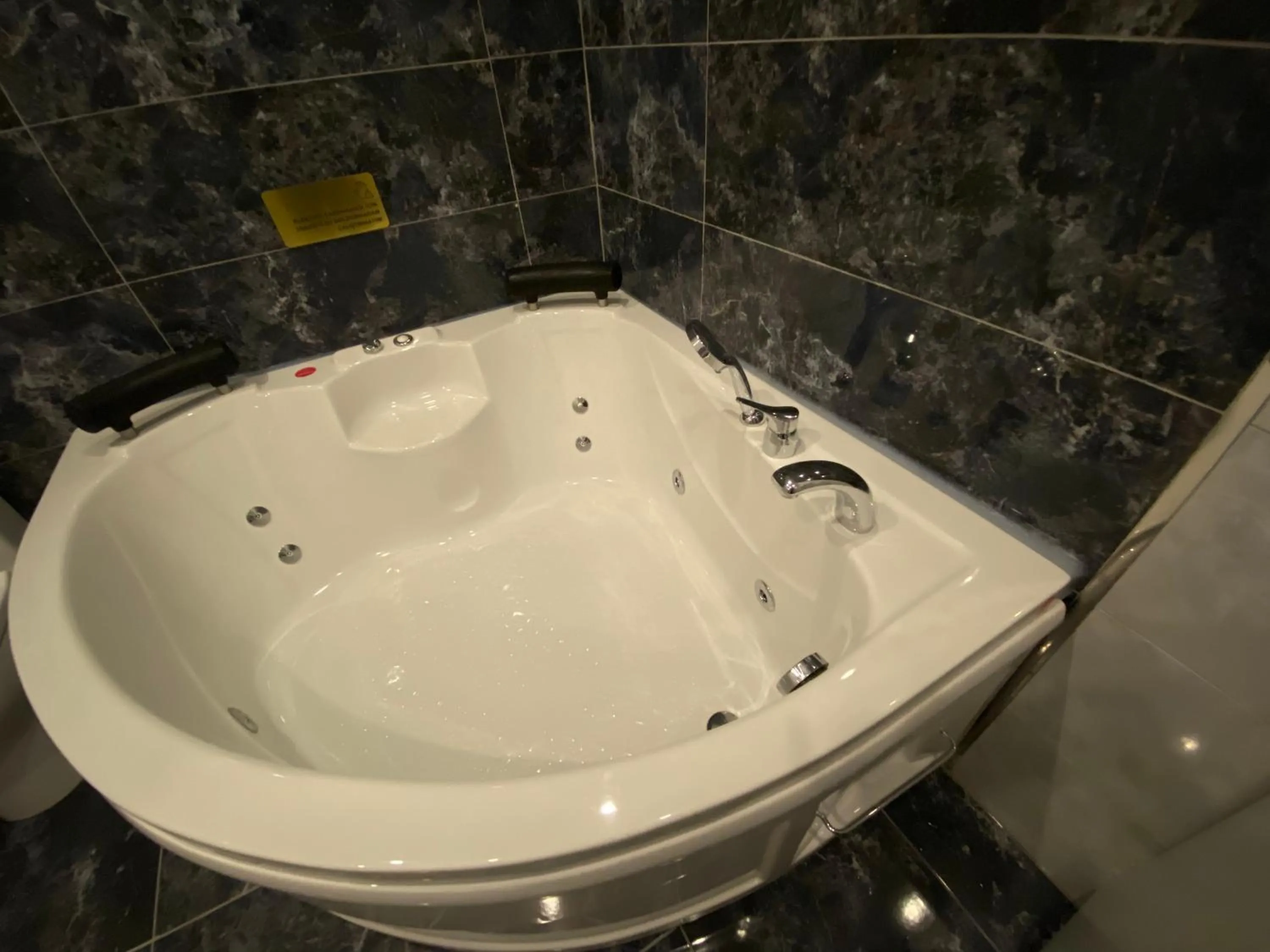 Steam room in iNALENS AİRPORT HOTEL