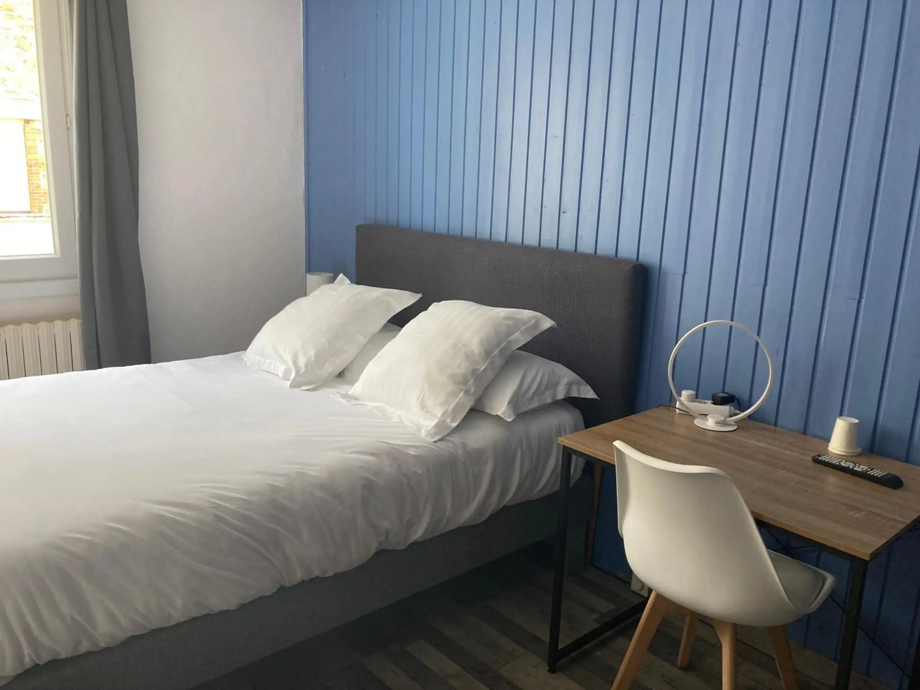 Bedroom in Logis Hôtel Restaurant Le 1050 Bedroom in Logis Hôtel Restaurant Le 1050