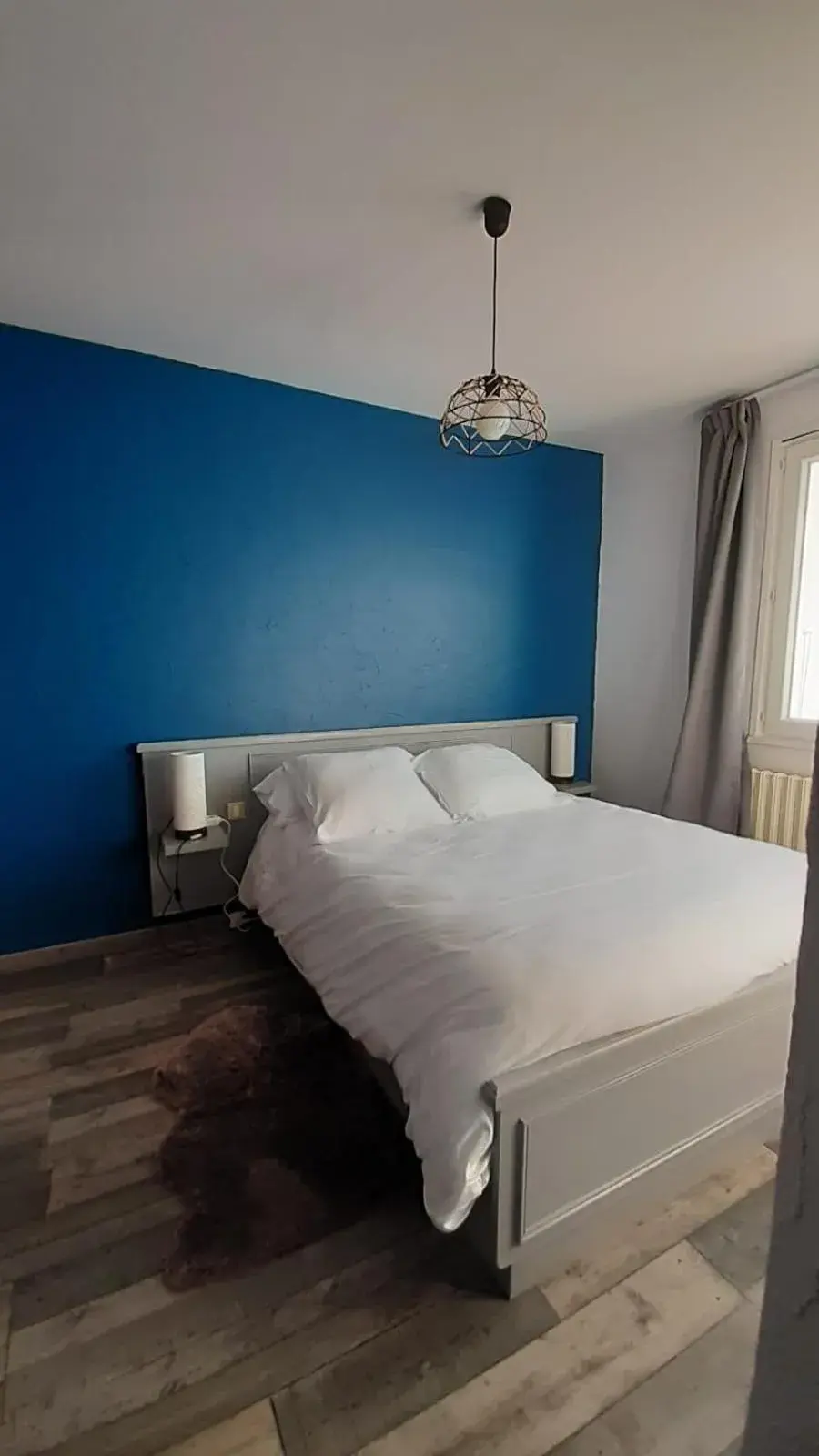 Bed in Logis Hôtel Restaurant Le 1050 Bed in Logis Hôtel Restaurant Le 1050