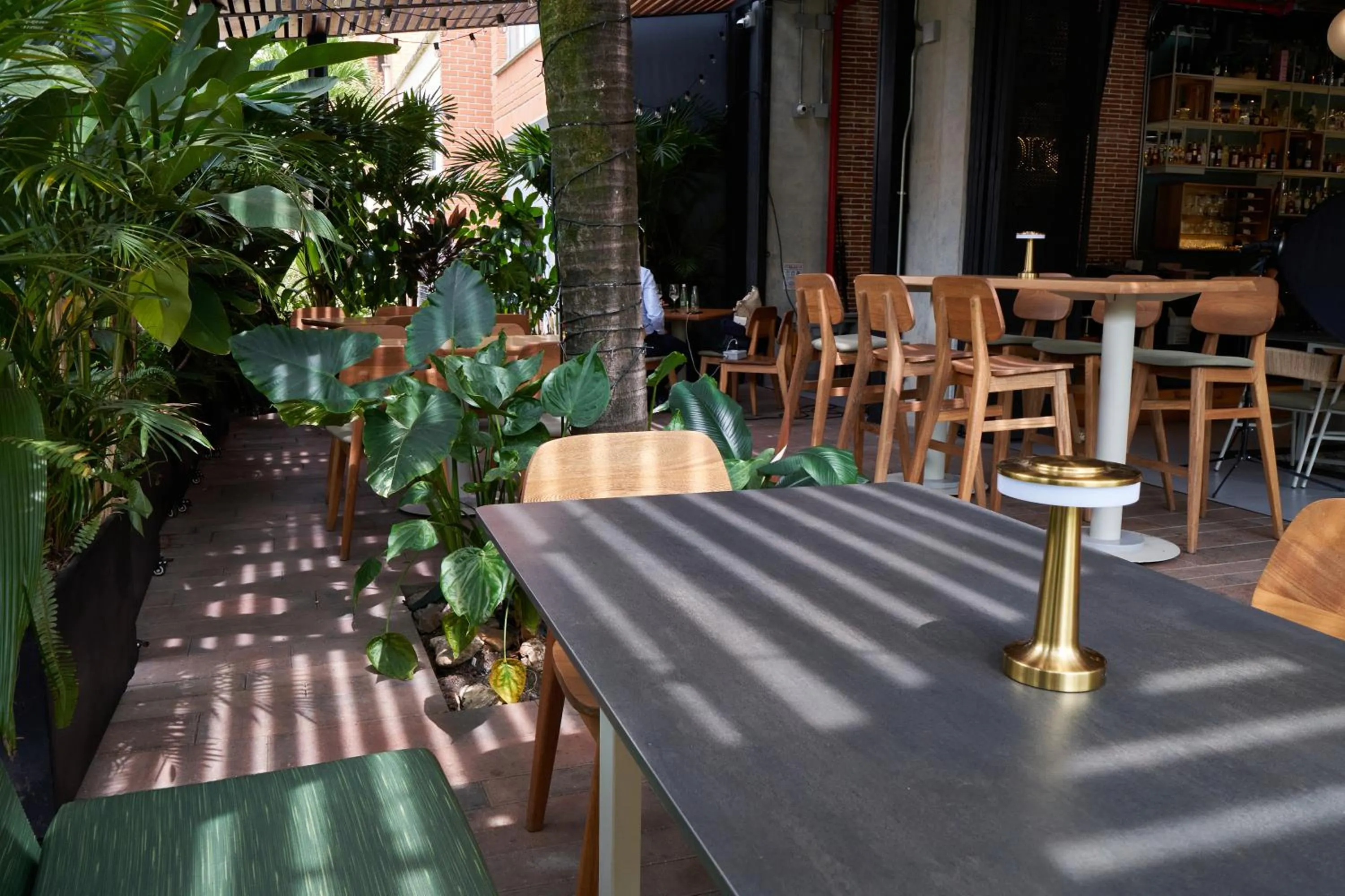 Restaurant/places to eat in Eutopiq Hotel