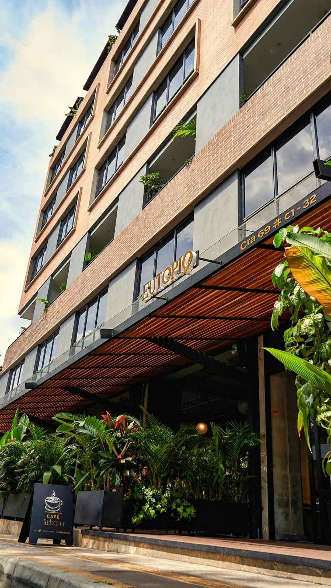 Property building in Eutopiq Hotel